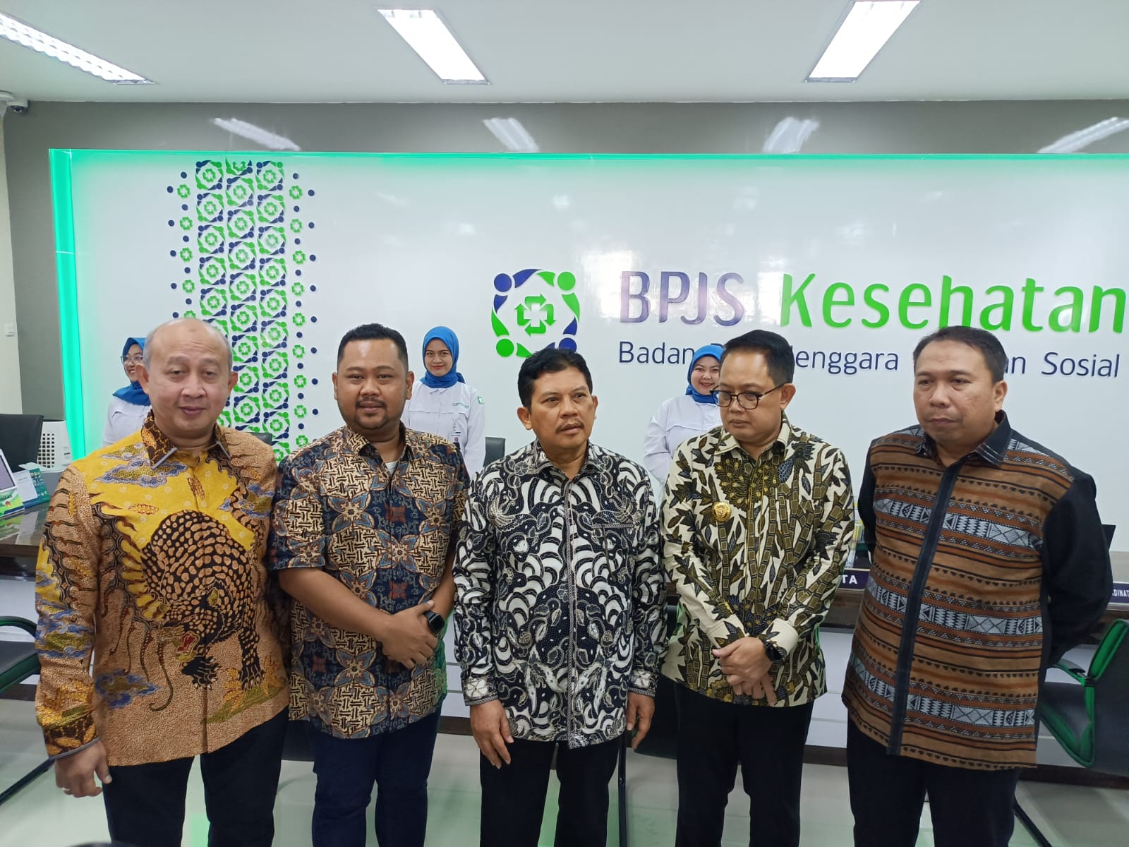 BPJS Kesehatan memberikan pelayanan yang mudah dan cepat bagi para peserta.
