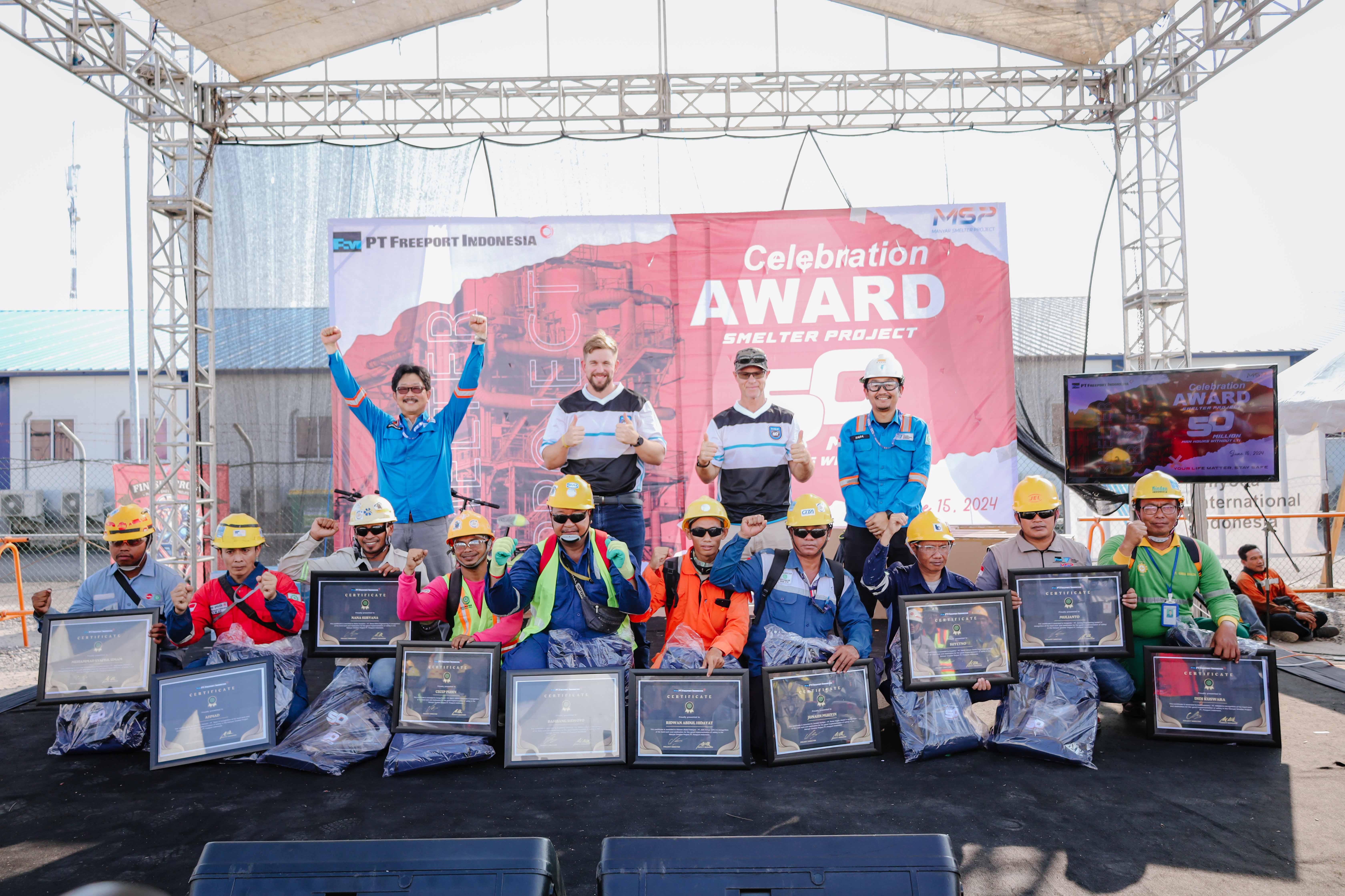 PT Freeport Indonesia (PTFI) mencapai lebih dari 54 juta jam kerja selamat dalam proyek pembangunan smelter di JIIPE, Gresik.