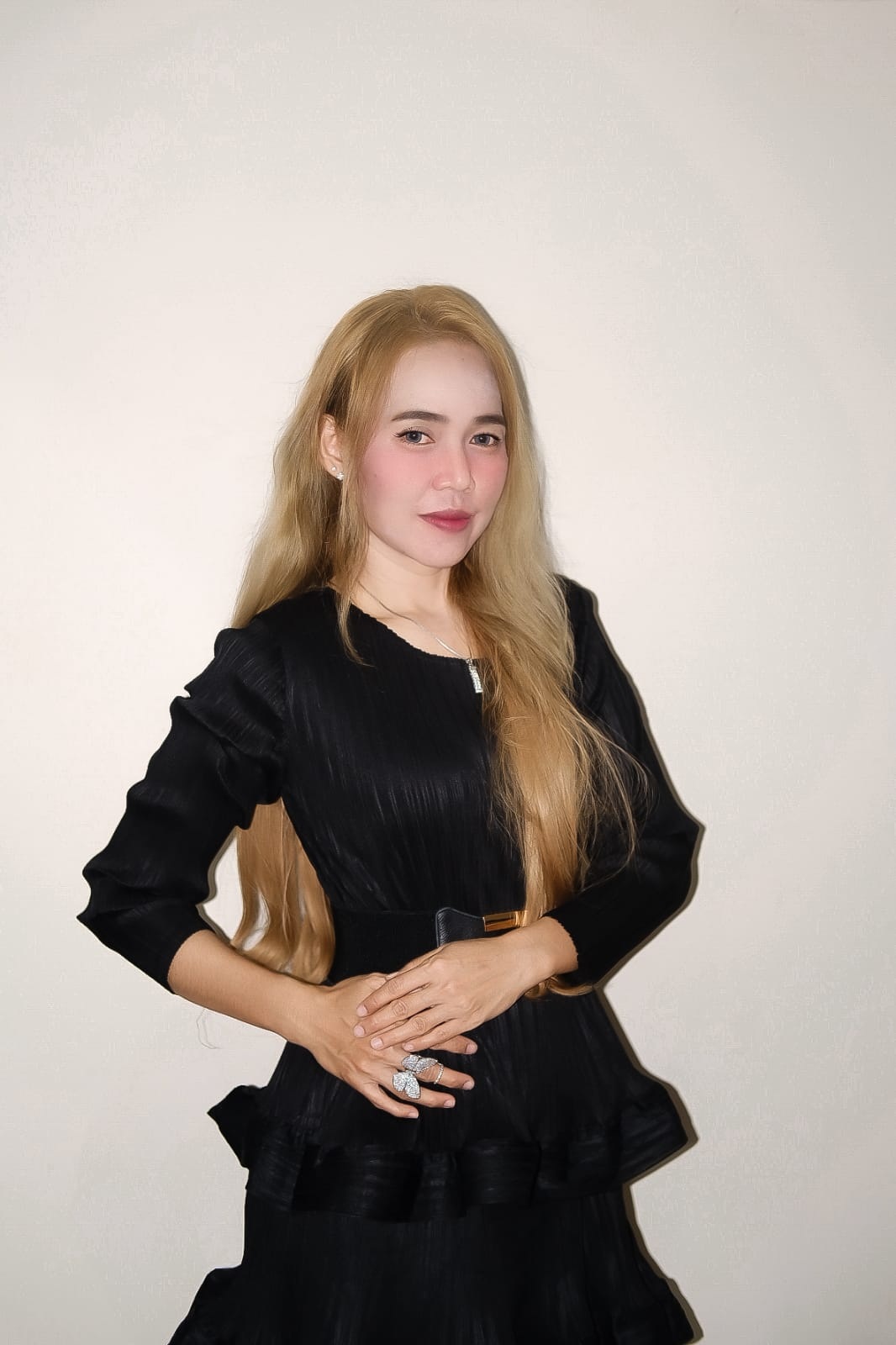 Yenita, Make-up artist