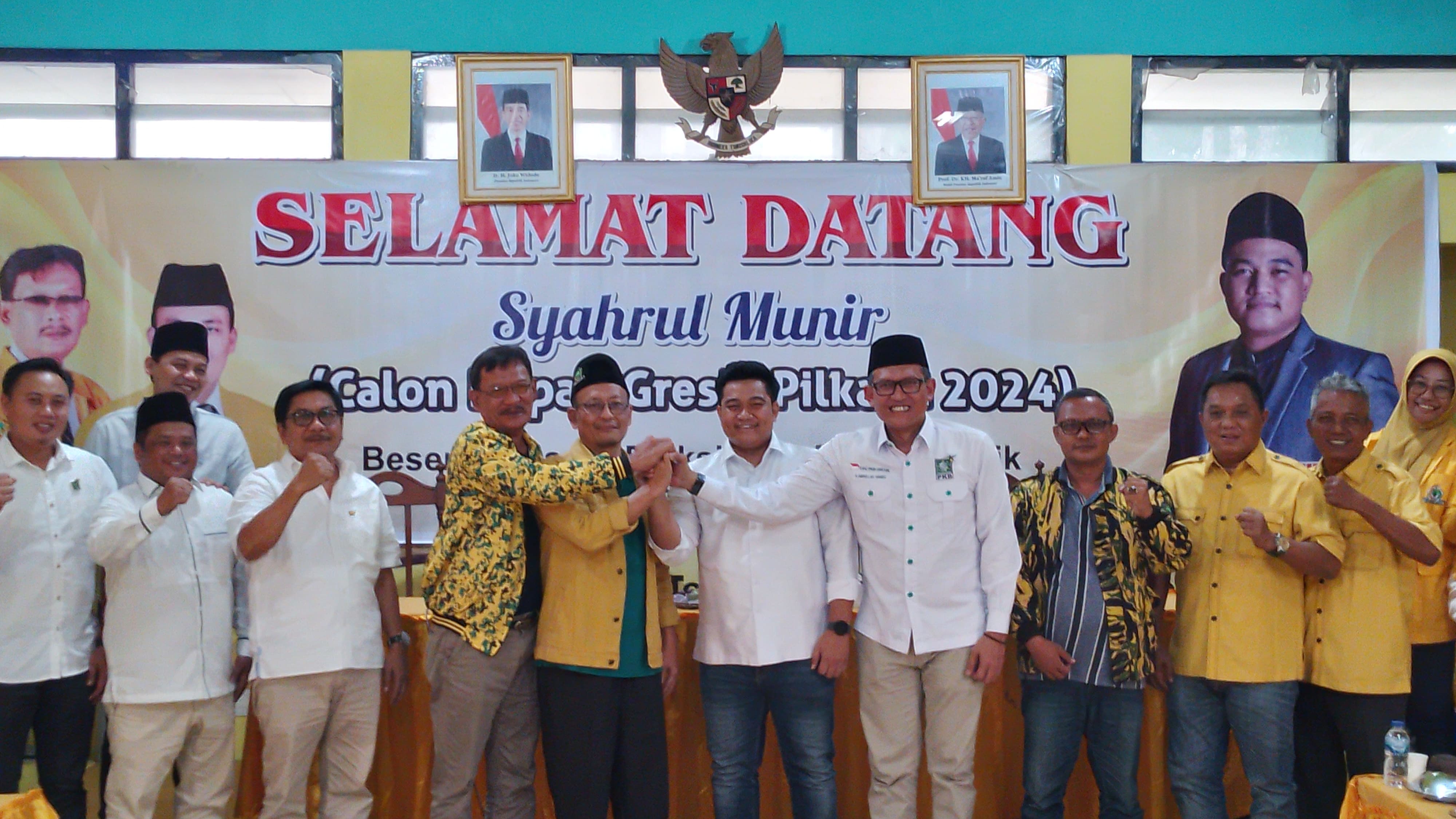 Cabup Gresik Syahrul Munir saat bersilaturahmi ke Kantor Golkar.
