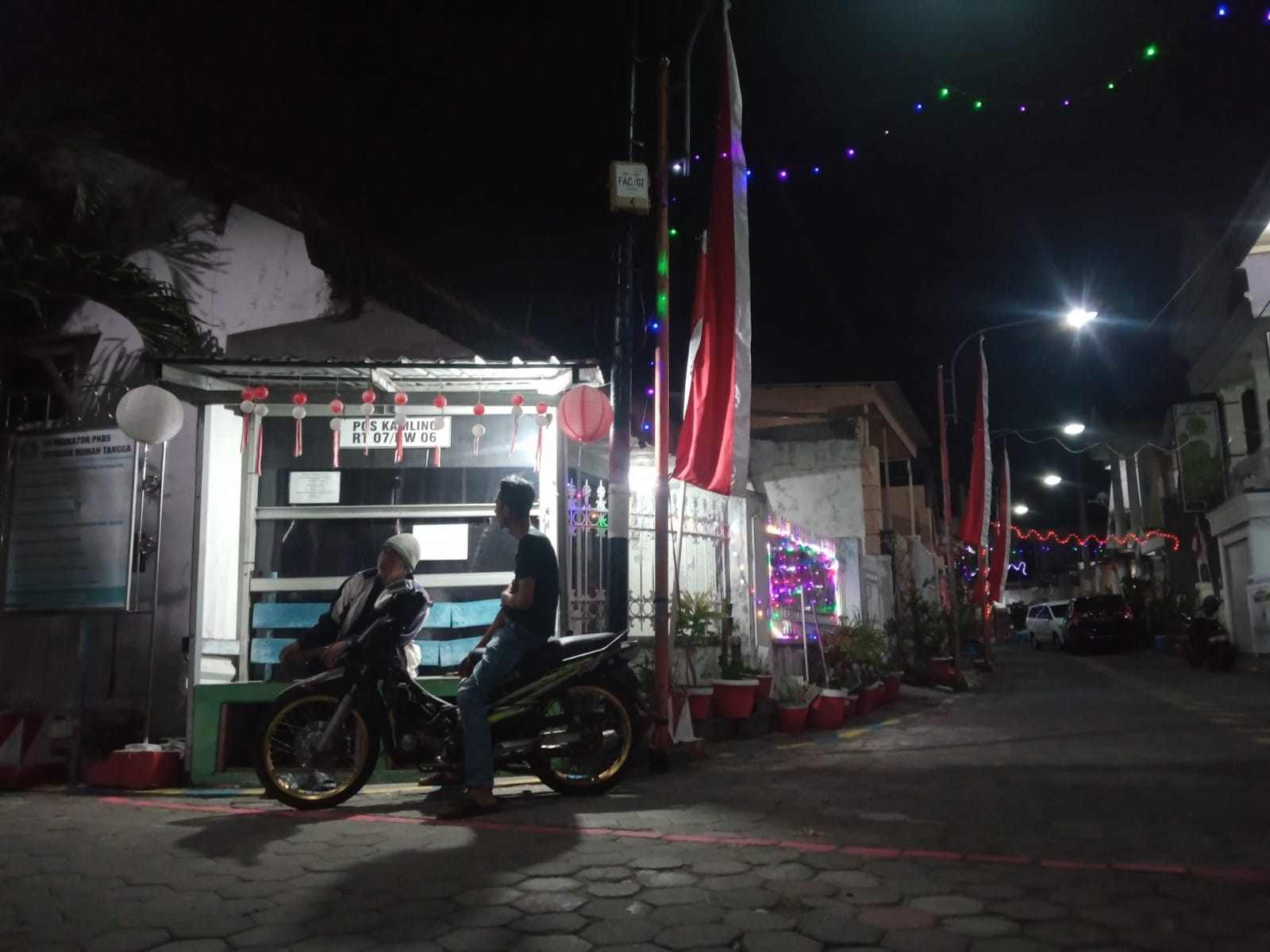 Salah satu pos kampling yang ada di Desa Randuagung, Kecamatan Kebomas.