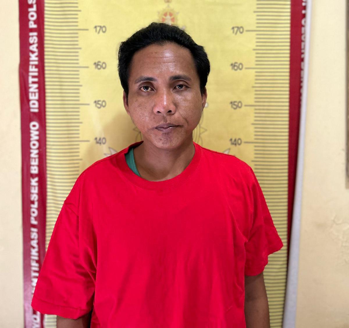 DIAMANKAN: Kedua pelaku Joni Rofi