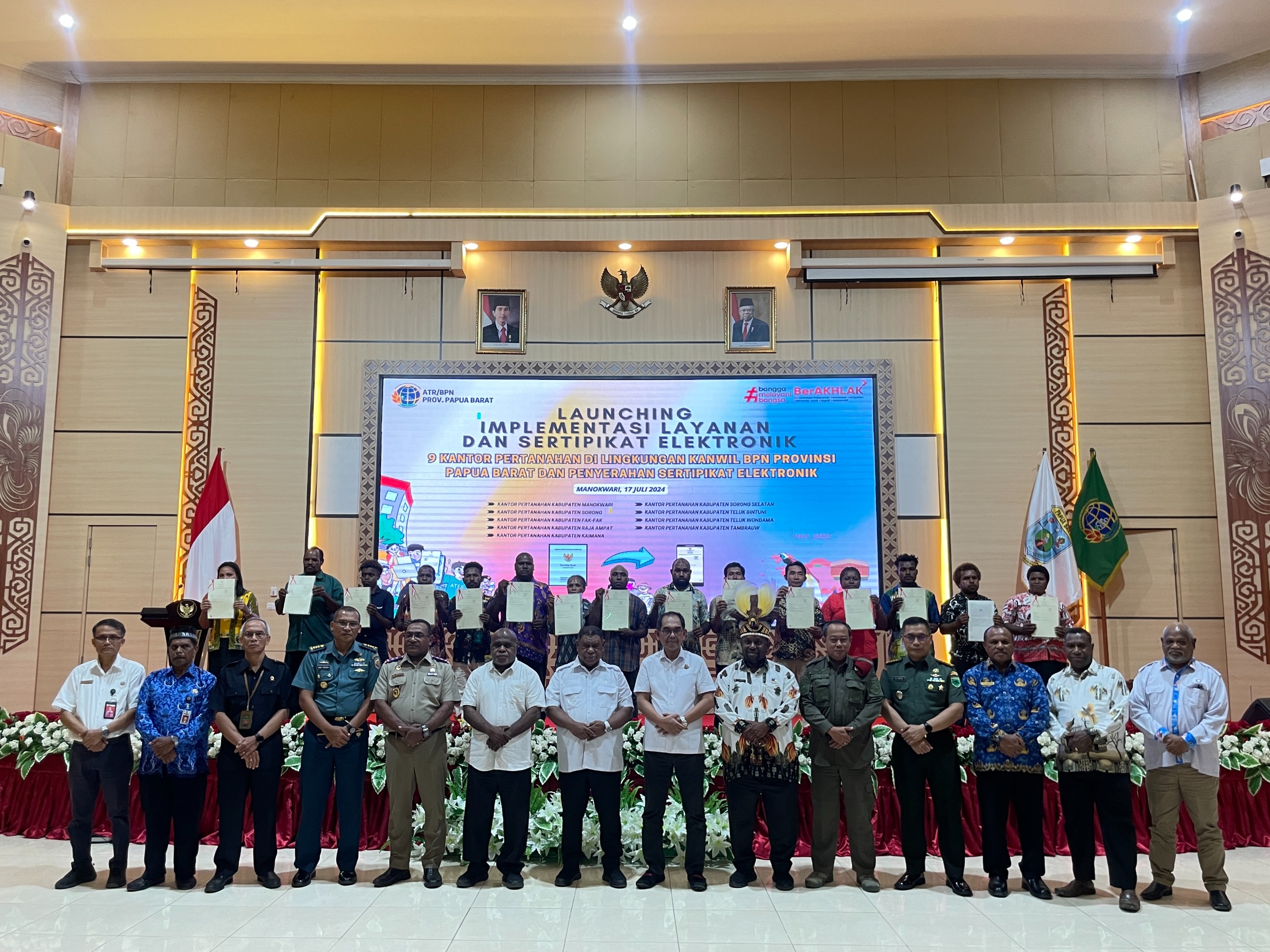 Efisien : Kantor Wilayah (Kanwil) BPN Provinsi Papua Barat meresmikan Implementasi Layanan Sertipikat Tanah Elektronik pada sembilan Kantor Pertanahan (Kantah) dibawah naungannya.