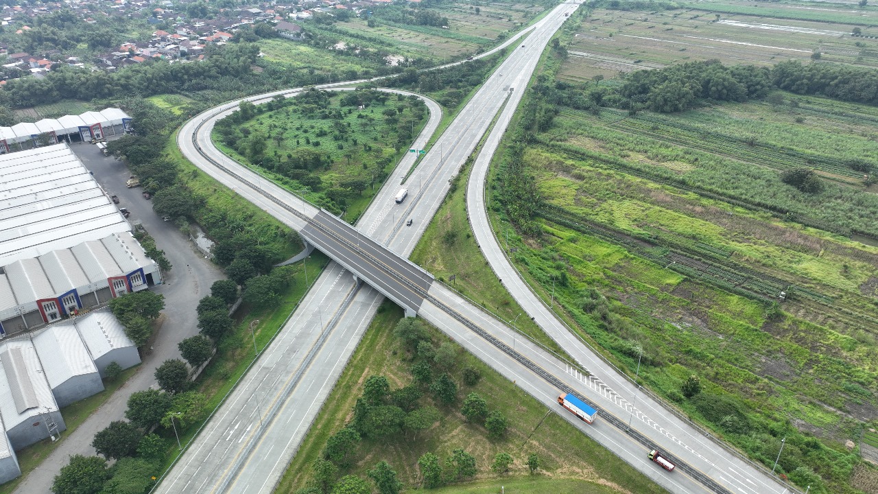 BAKAL TERHUBUNG: Beberapa tanah warga bakal diterabas oleh pemerintah untuk jalan tol