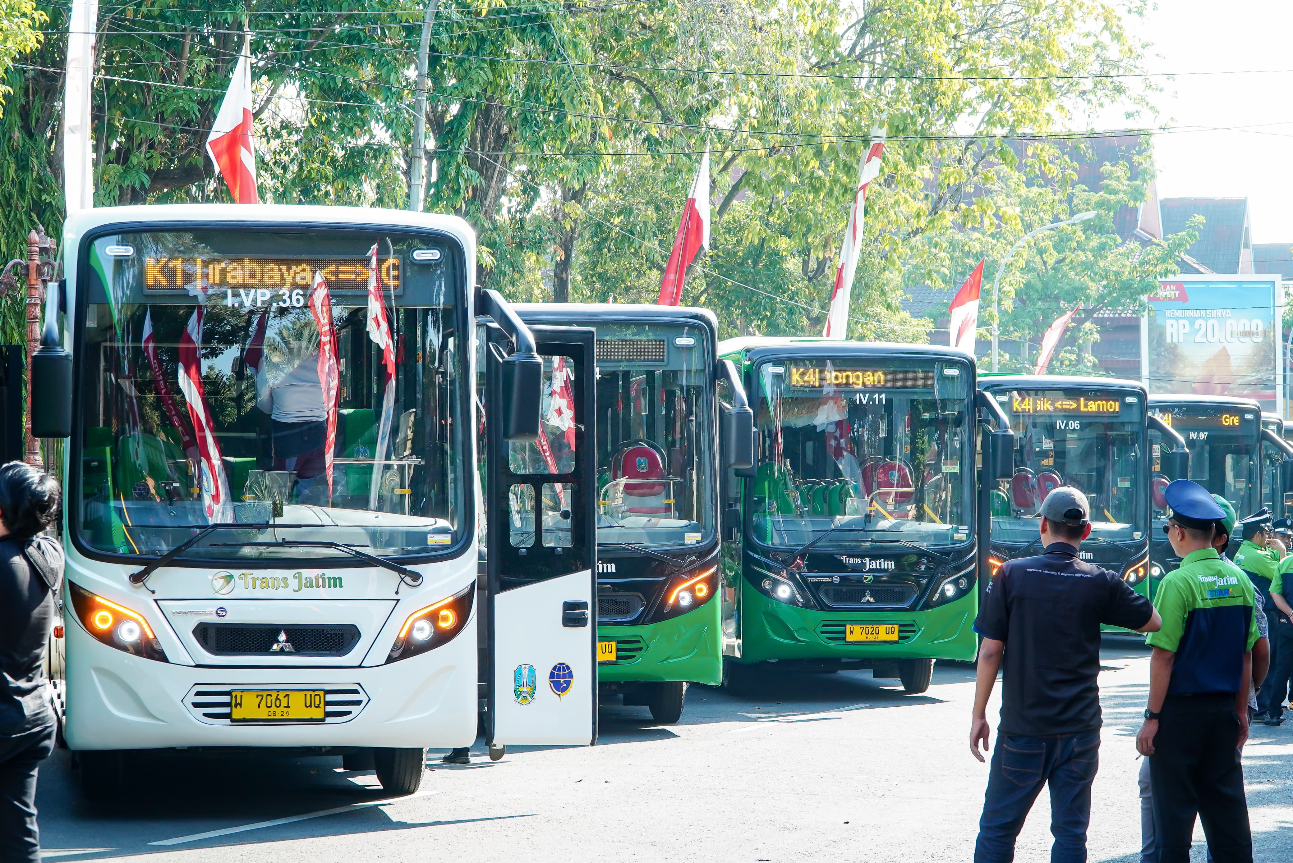 BERJEJER: Bus Trans Jatim rute Lamongan Gresik padat merayat selama gratis