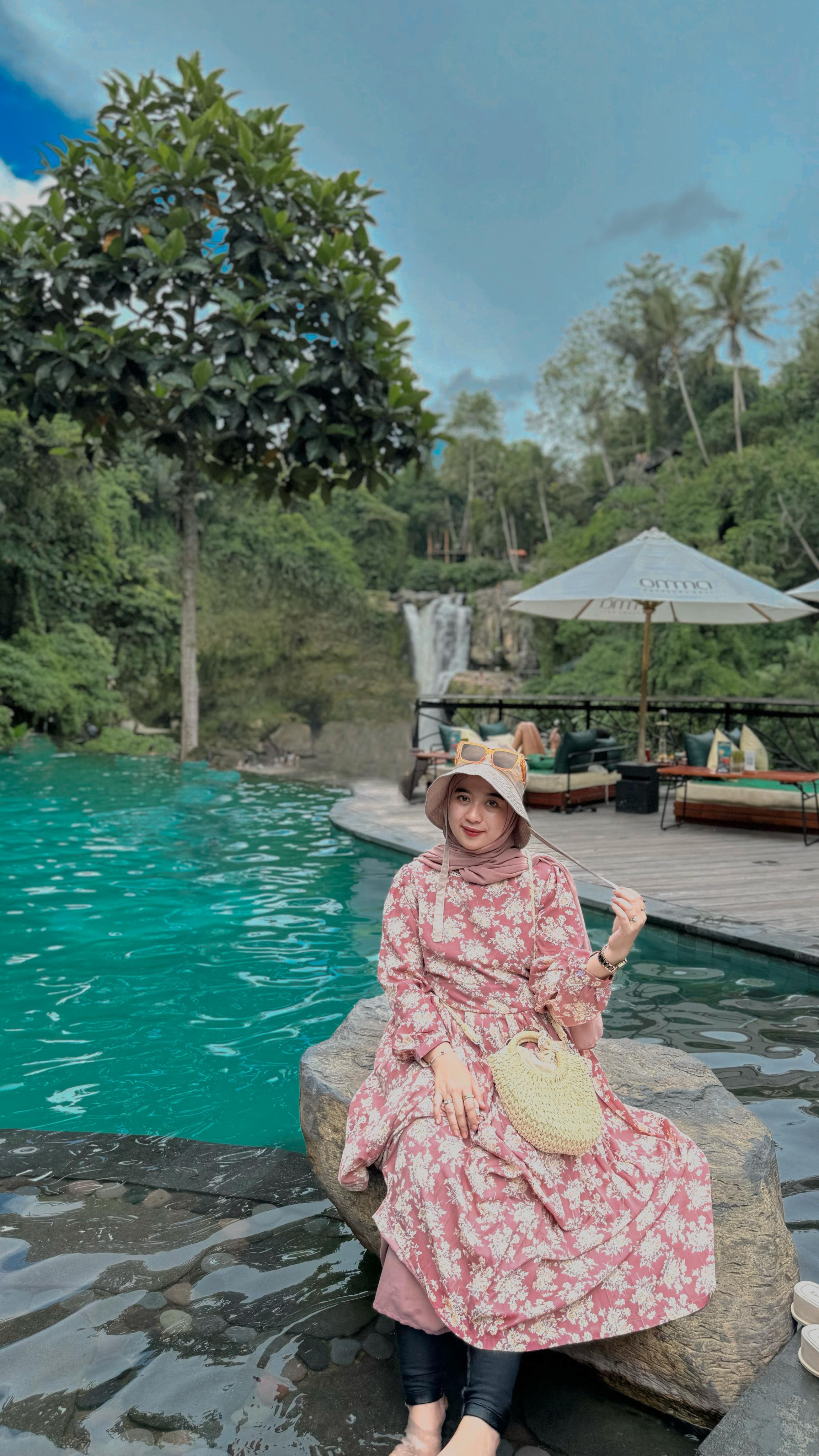 Iin Muthmainnah, Pengusaha bisnis Dekorasi Pernikahan Gresik