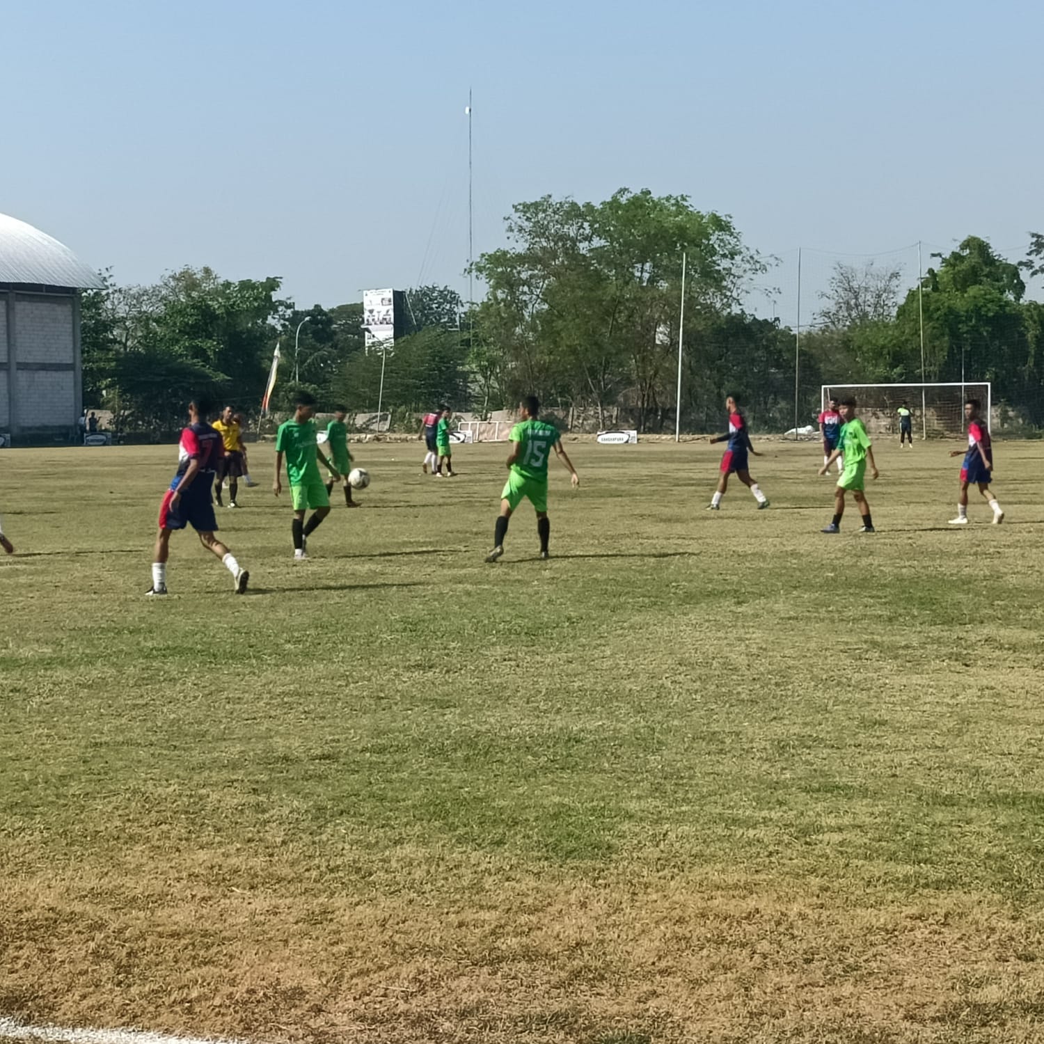 SENGIT: Tim sepak bola Balongpanggang dan Kebomas seharusnya bertemu dalam laga final, namun gagal karena diduga adanya kecurangan.