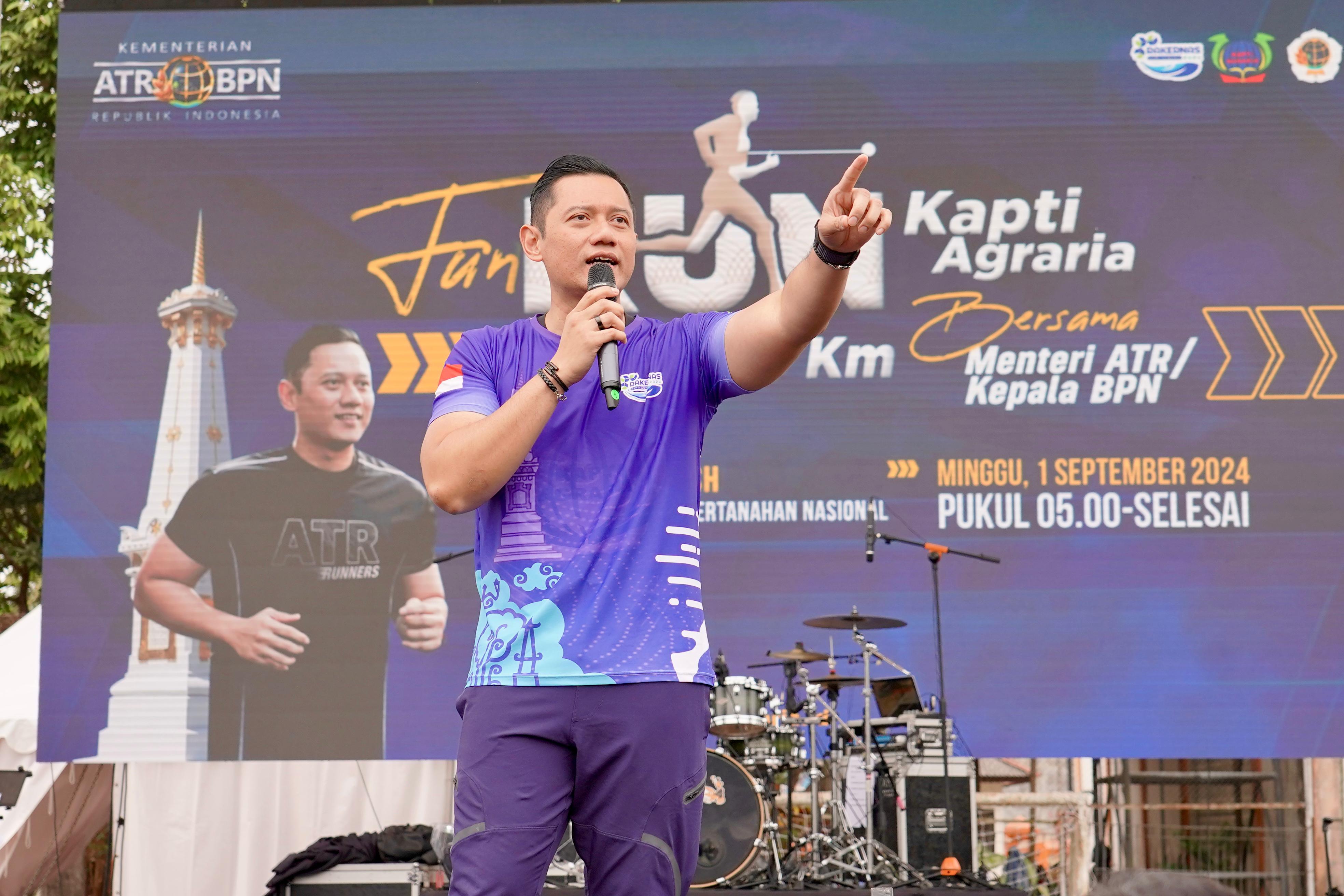 Bangun Mimpi Besar : Menteri Agraria dan Tata Ruang/Kepala Badan Pertanahan Nasional (ATR/BPN), Agus Harimurti Yudhoyono (AHY) menghadiri Fun Run Kapti Agraria.