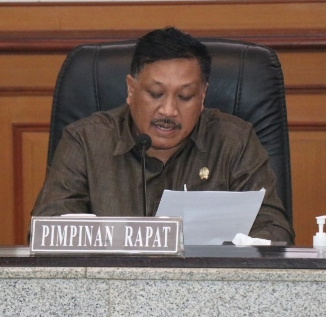 Ketua DPC PDIP Gresik Mujid Riduan