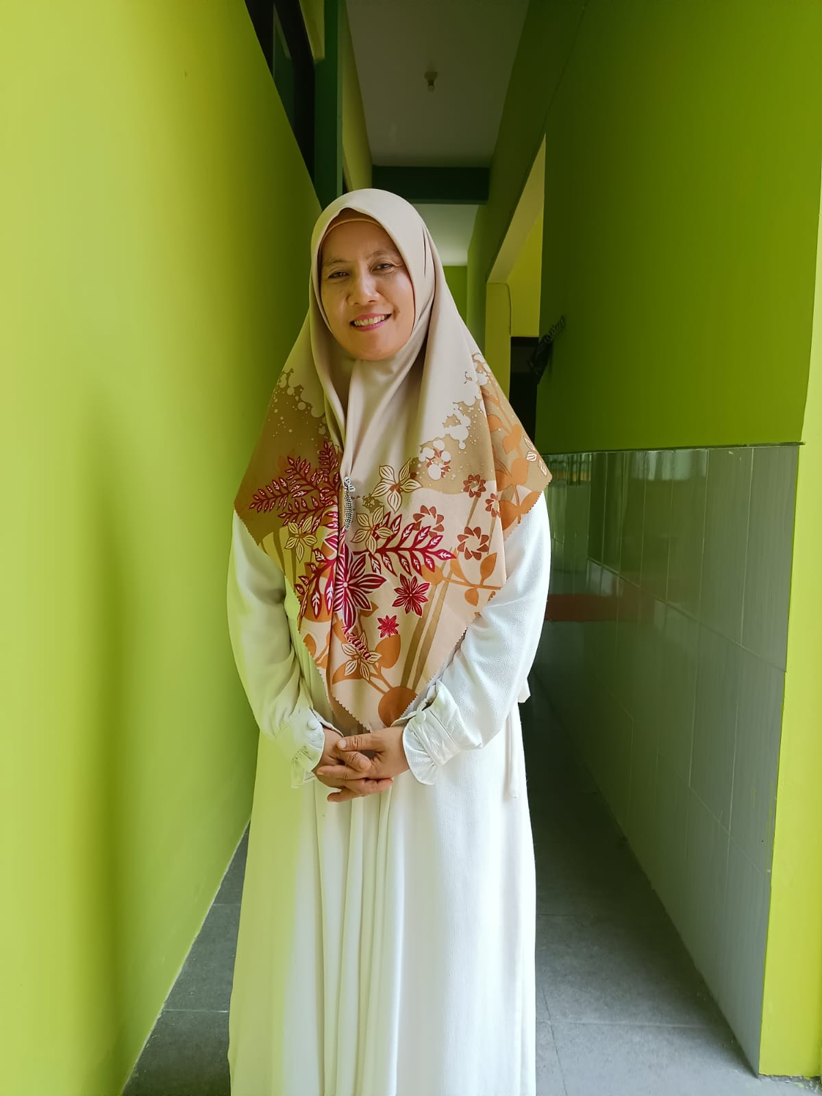 Nur Hasanah Ridlwan, guru SMPN 6 Gresik
