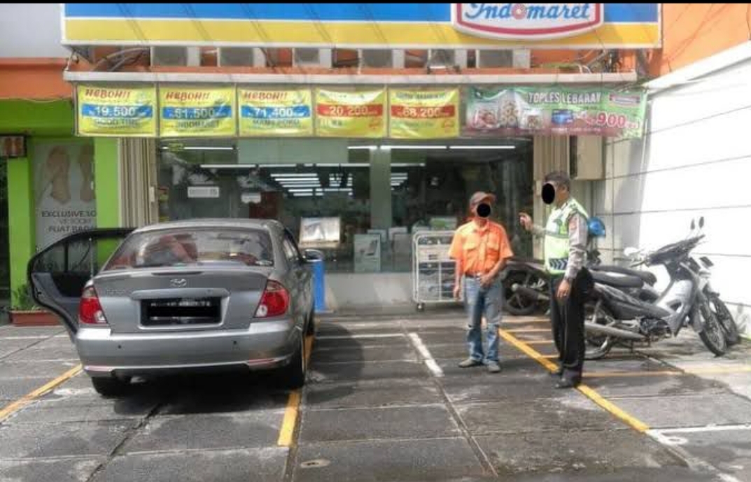 Viral maling di minimarket