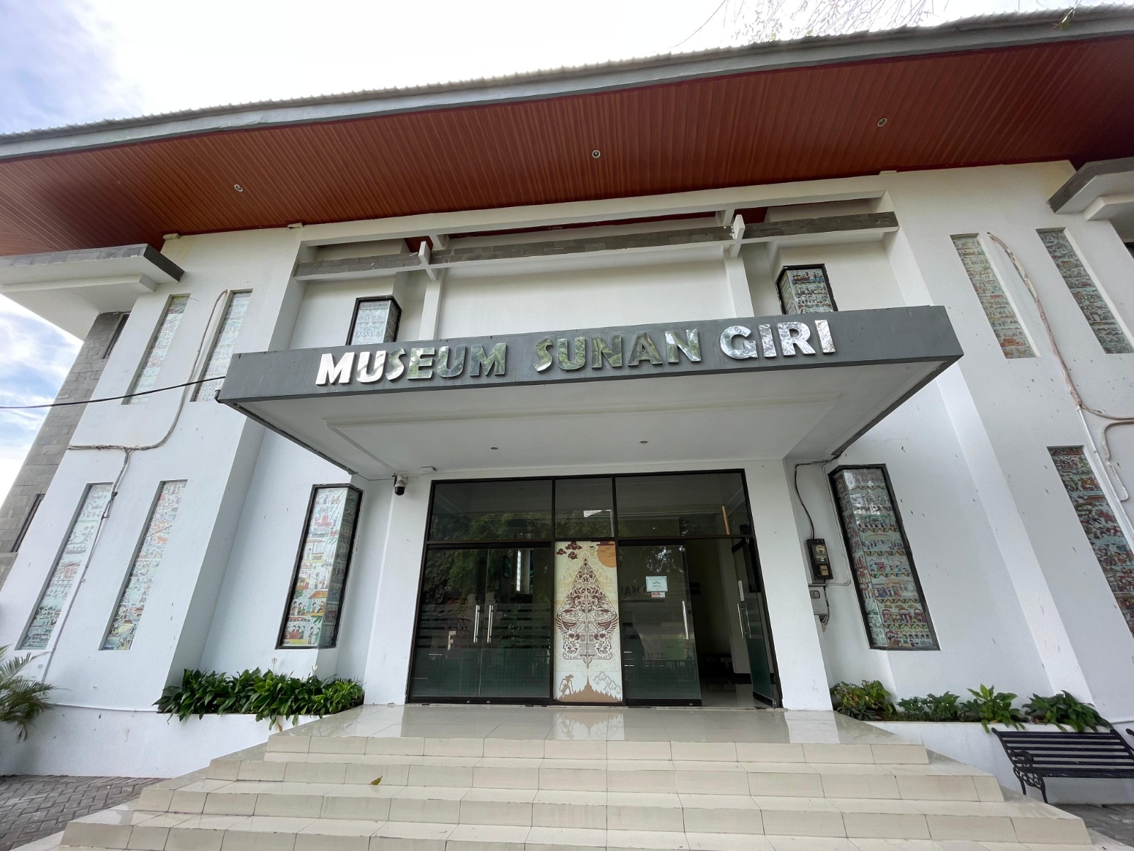 PENUH SEJARAH: Museum Sunan Giri memiliki berbagai koleksi sejarah tentang perjuangan dan perkembangan Islam Nusantara