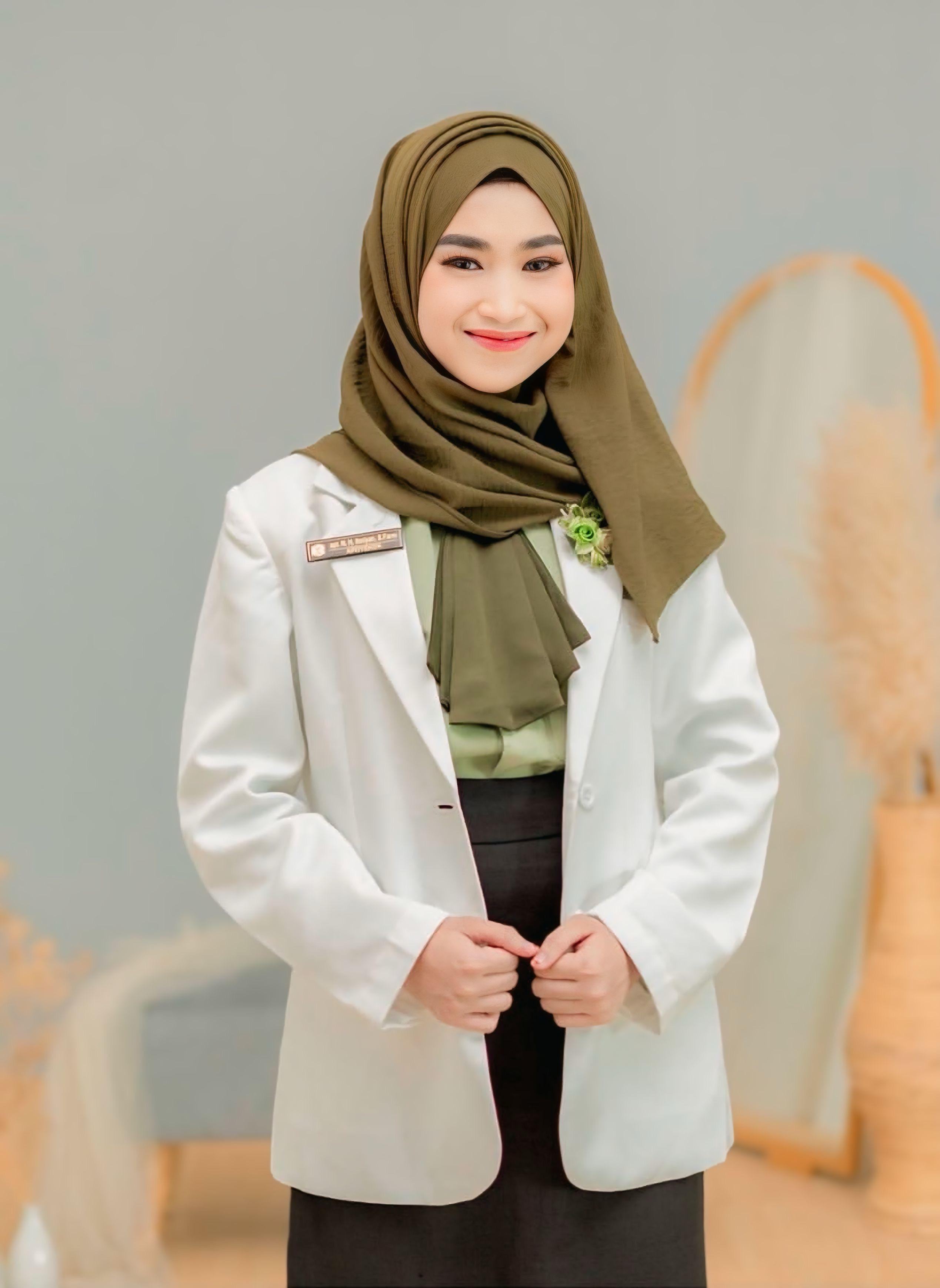 Apt. Nur Hidayatul Ilmiyah, S. Farm, Owner Diglow Skincare