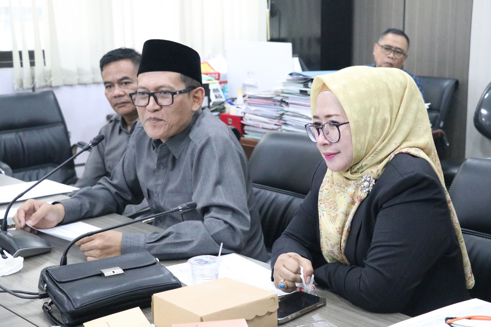 Komisi III DPRD Gresik saat melakukan rapat dengar pendapat bersama Dinas CKPKP  terkait anggaran 2025.