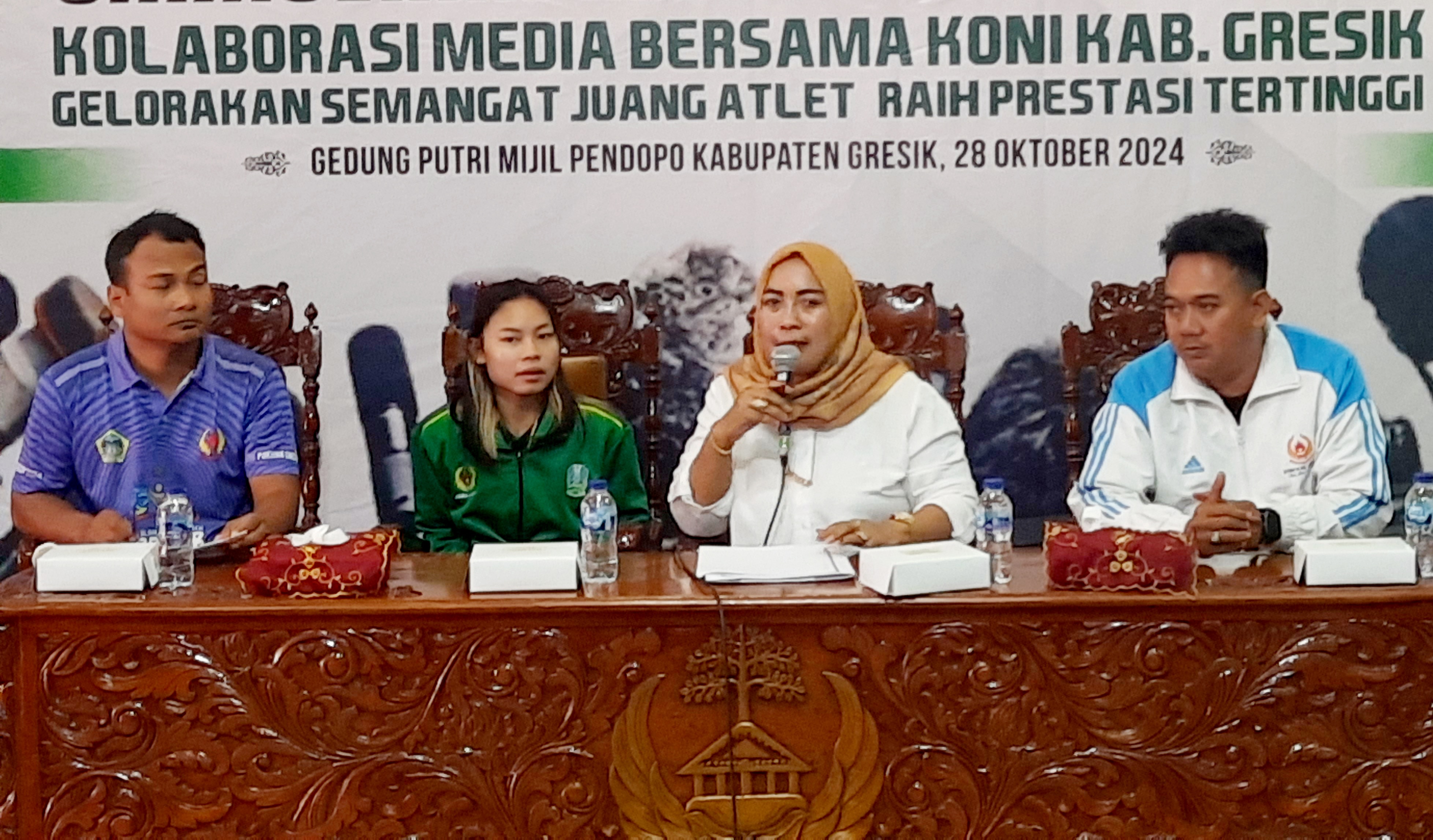 KONI Gresik saat menyampaikan laporan kinerjanya selama tiga tahun terakhir.