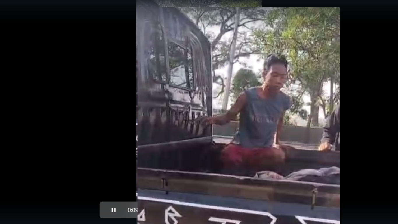 KECELAKAAN: Dampak kemacetan panjang karena ada aksi perkelahian membuat salah satu pengendara terluka