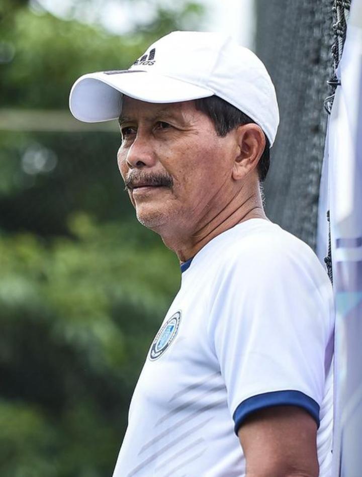 PELATIH : Djajang Nurjaman kandidat kuat Pelatih Gresik United.