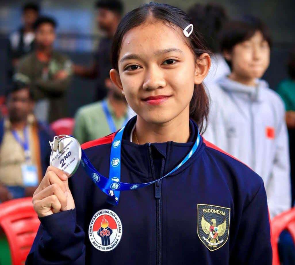 BERPRESTASI : Tsani Alma Ariella atlet panjat tebing  remaja asal Gresik, mencuri perhatian di ajang IFSC Youth Asian Championships 2024.