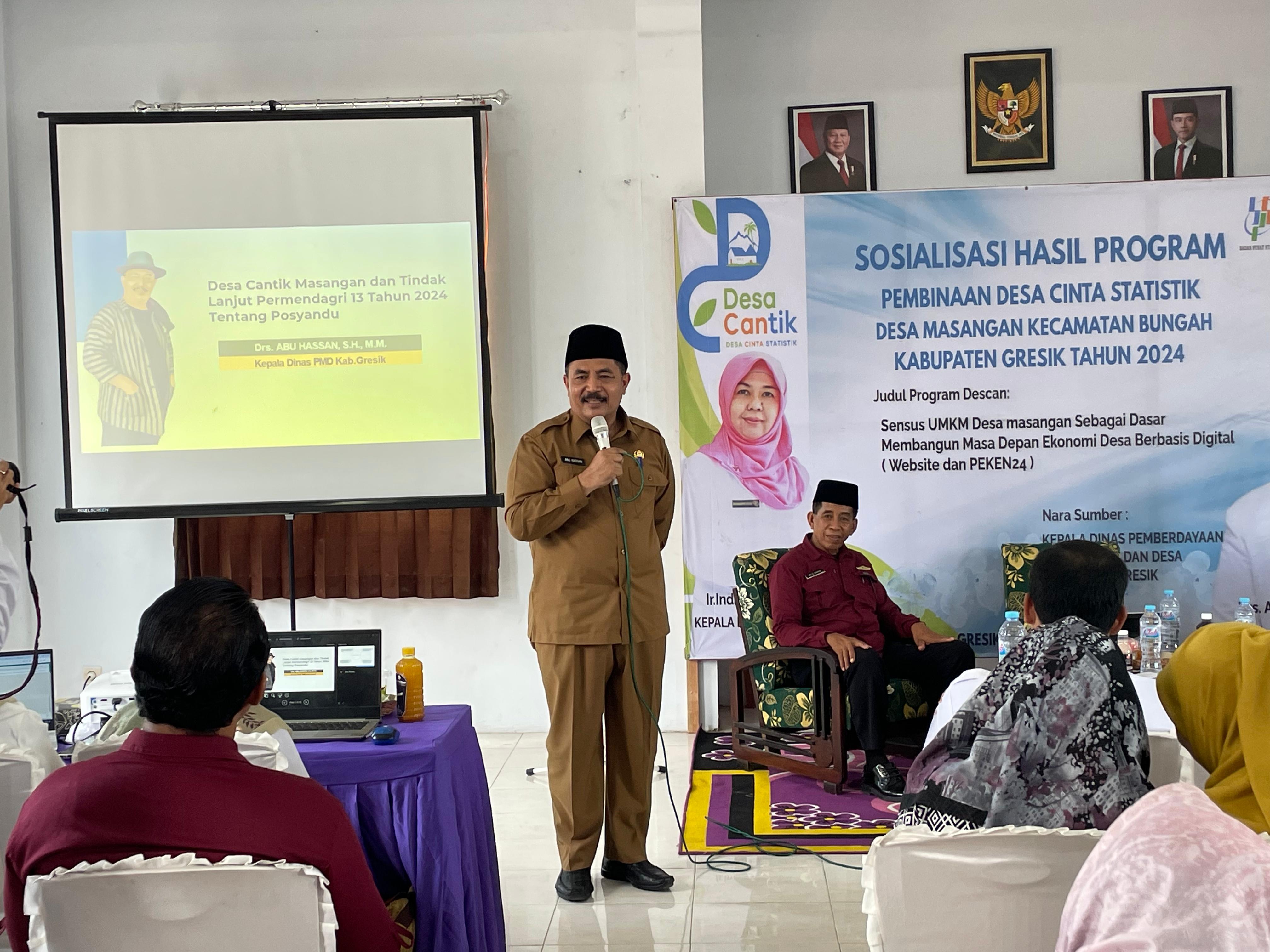 SOSIALISASI: Kepala Kepala Dinas Pemberdayaan Masyarakat dan Desa Kabupaten Gresik Abu Hassan melakukan sosialisasi program Desa Cinta Statistik di Desa Masangan.