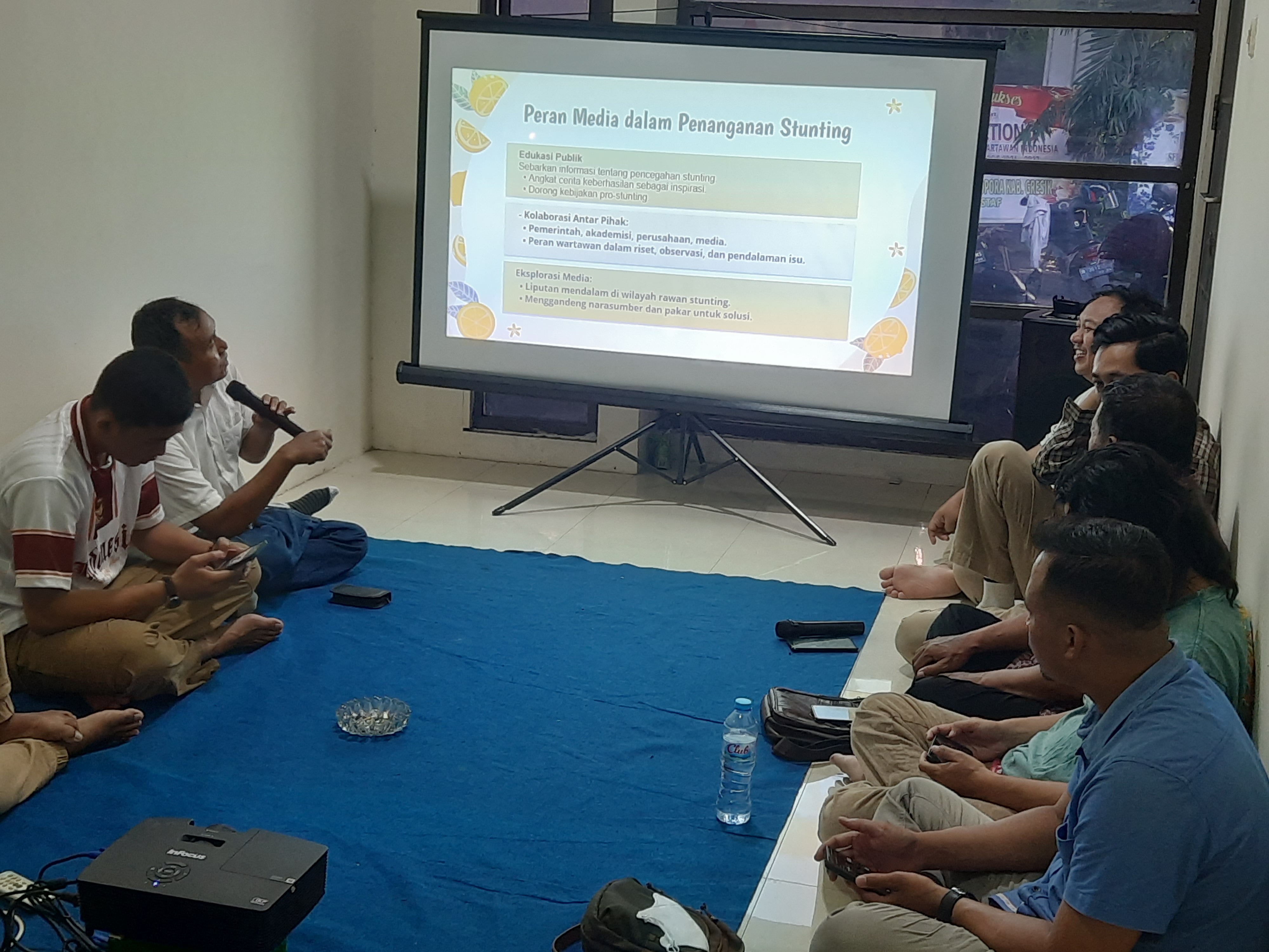 DISKUSI: Dinkes Pemkab Gresik berkolaborasi dengan PWI untuk mendiskusikan persoalan stunting.