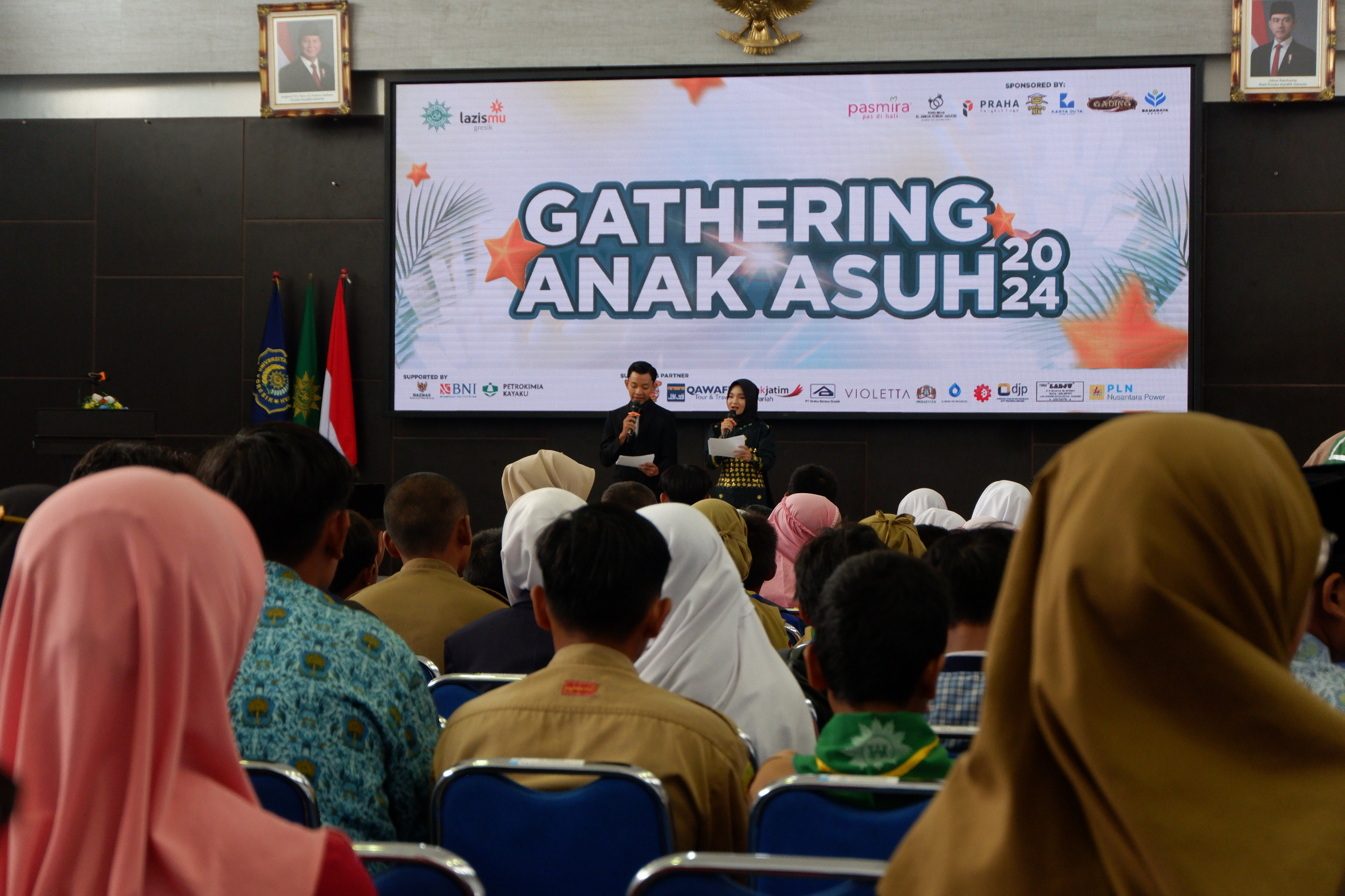 DISKUSI: Momen Gathering Anak Asuh 2024 di Hall Sang Pencerah Universitas Muhammadiyah Gresik (UMG), Sabtu (14/12).