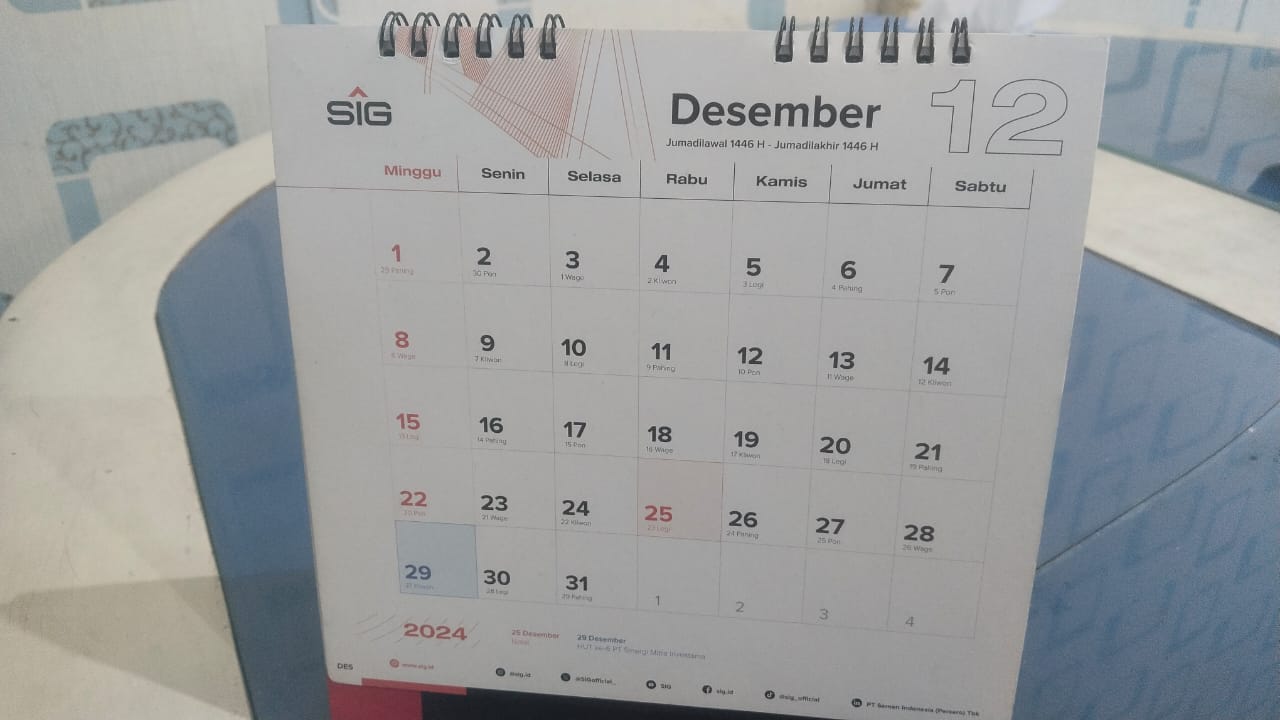 Bulan Desember 2024