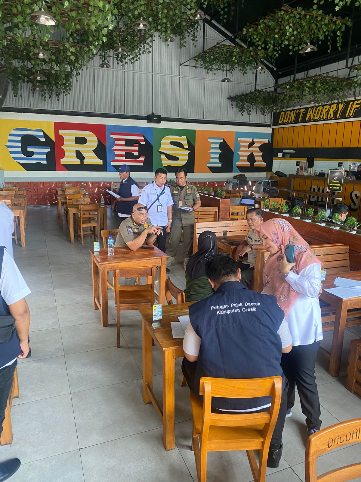 Pemkab Gresik bakal melaunching tim juru sita pajak daerah.