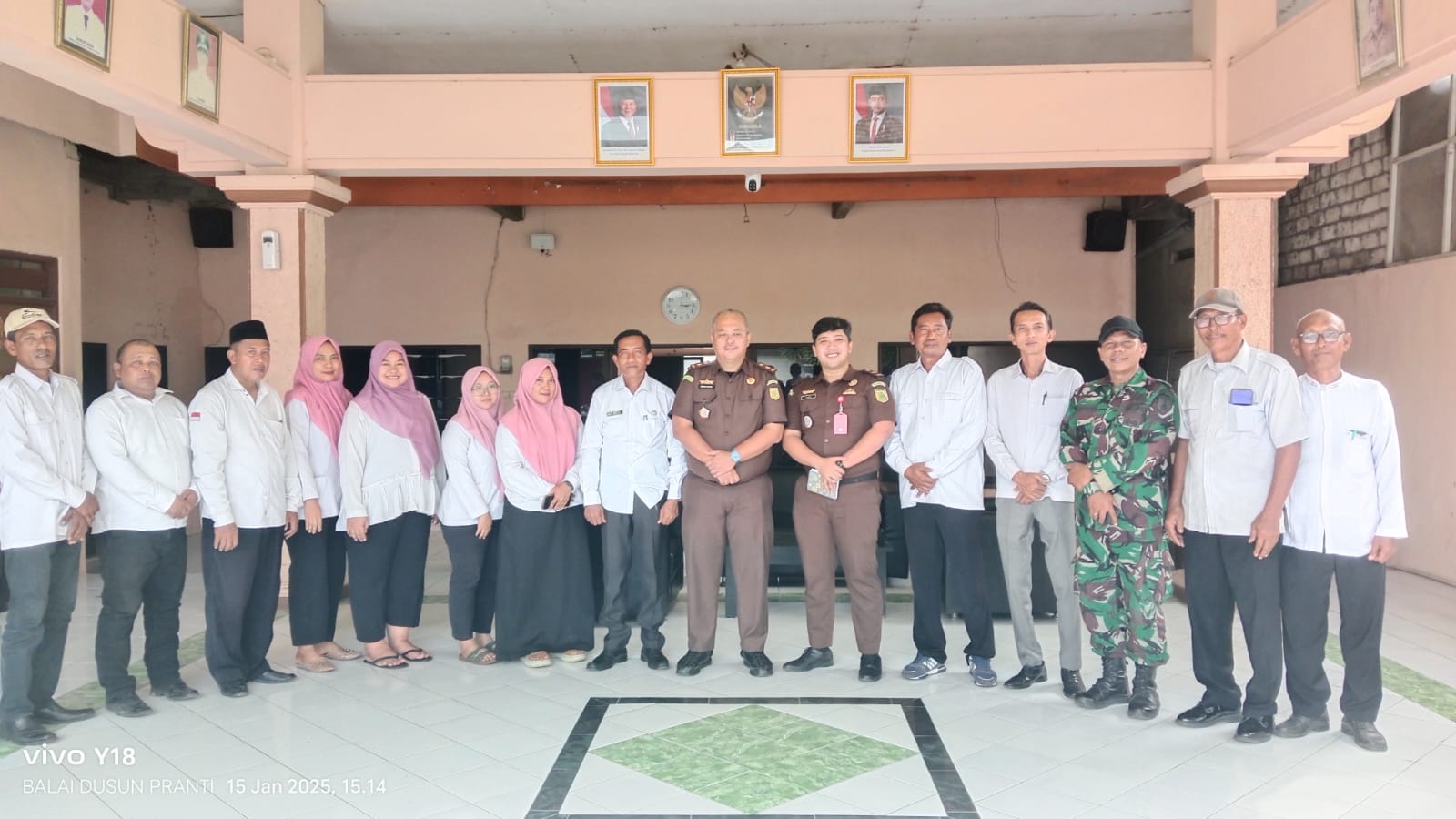 SILATURAHIM: Jajaran Pemdes Pranti Menganti bersama Kejarfi Gresik, beberapa waktu lalu.