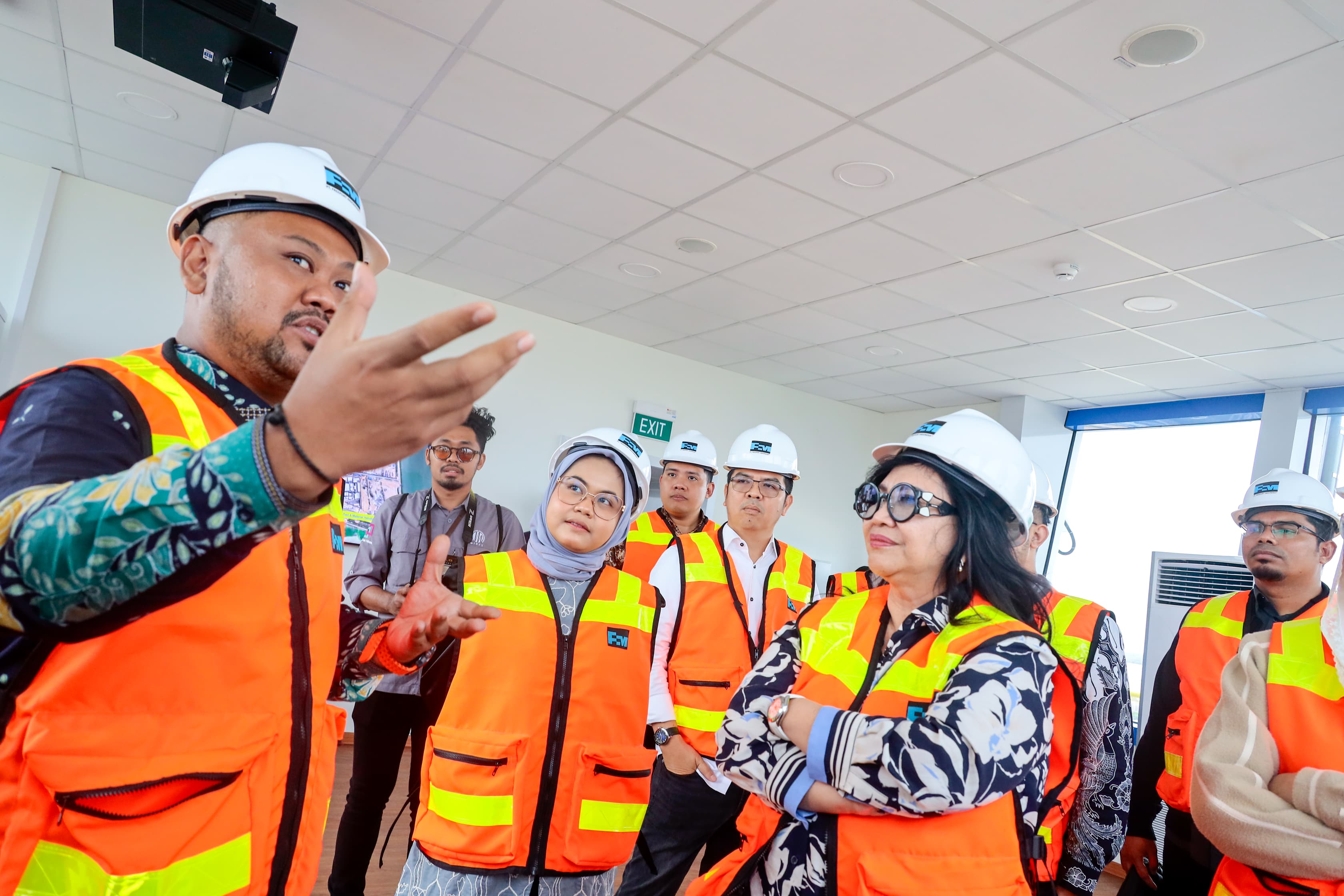 KUNJUNGAN:&nbsp; Kunjungi PT Freeport Indonesia, Komisi VII DPR RI soroti penyerapan tenaga kerja lokal, CSR hingga program hilirisasi.