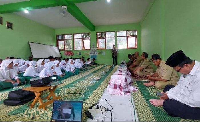 Forkopimcam Kecamatan Ujungpangkah, bersama dengan IPNU dan IPPNU MWC serta jajaran lintas sektoral, menggelar sosialisasi untuk mengantisipasi kasus perundungan (bullying)