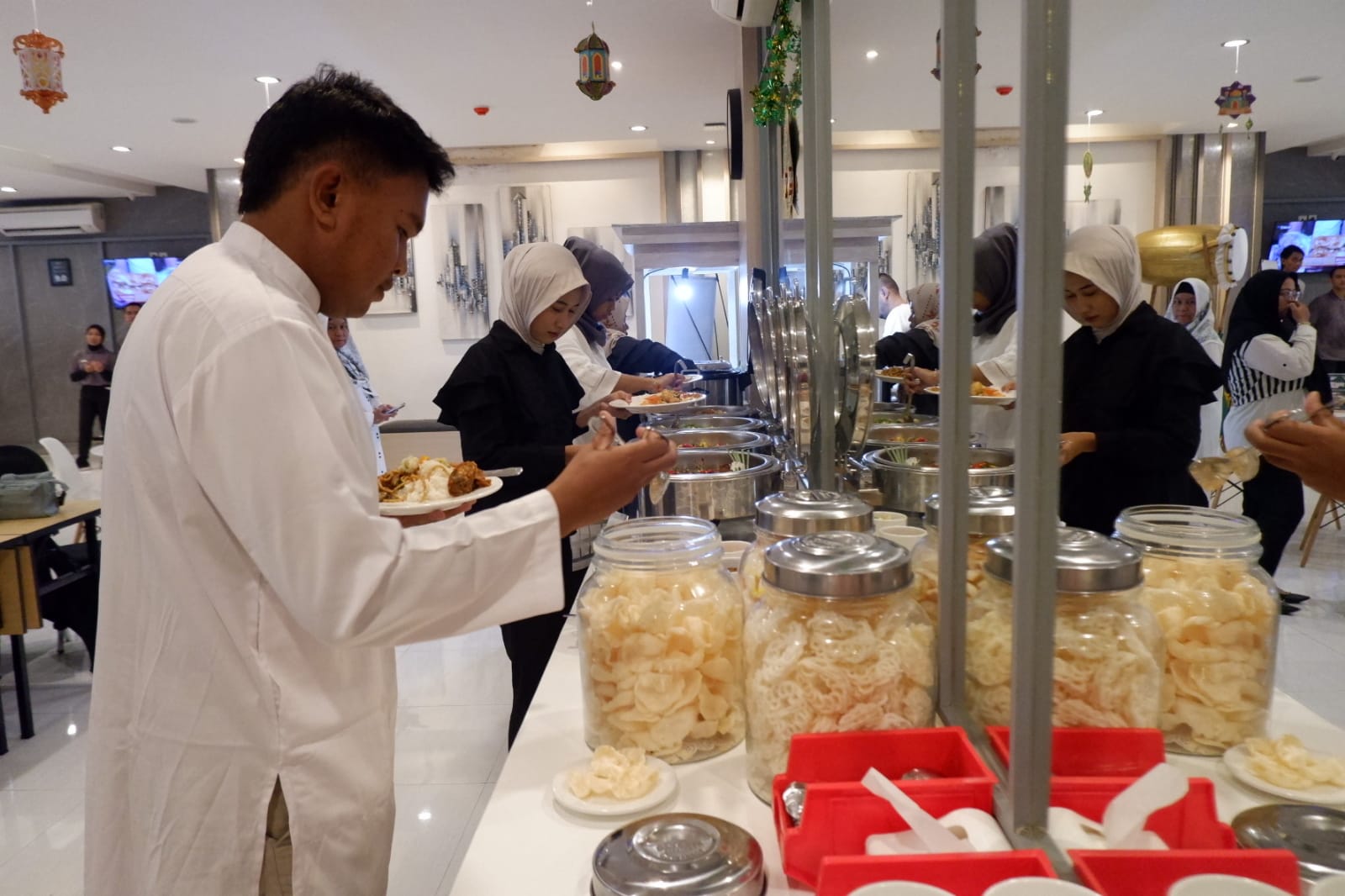 STRATEGIS : Front One Hotel Gresik siap menjadi tempat ideal untuk berbuka puasa dan merayakan Idul Fitri bersama keluarga dan kolega.