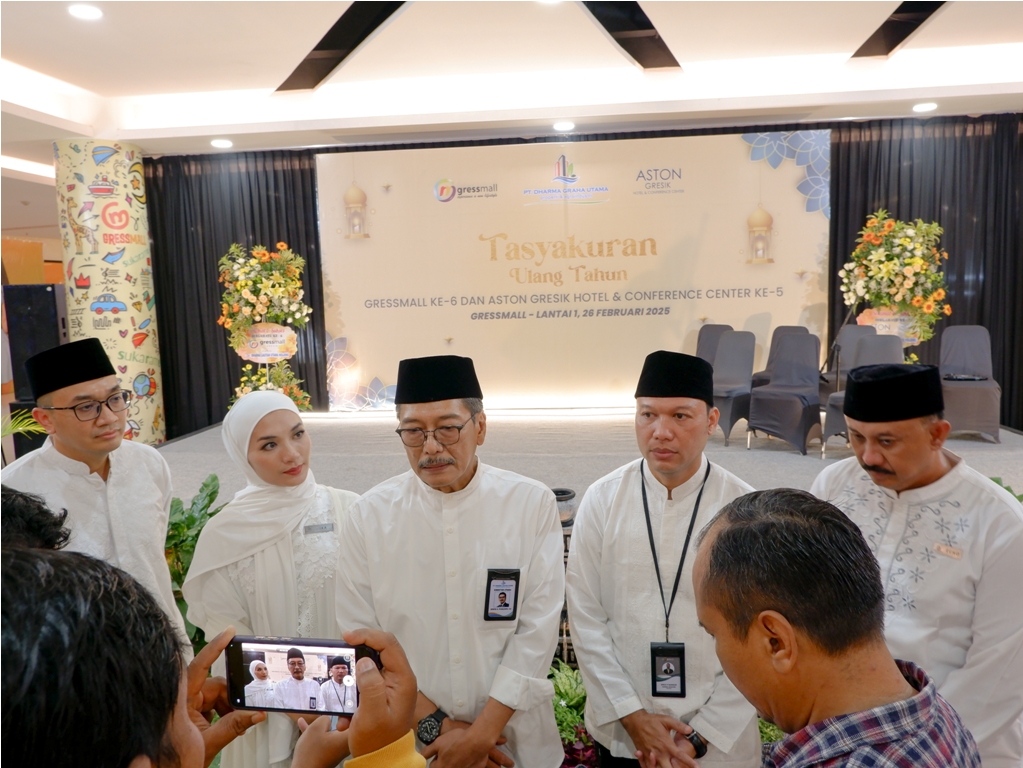 PENUH MAKNA : Wujud Syukur dan kebersamaan mewarnai perayaan 6 tahun Gressmall dan 5 tahun Aston Gresik,