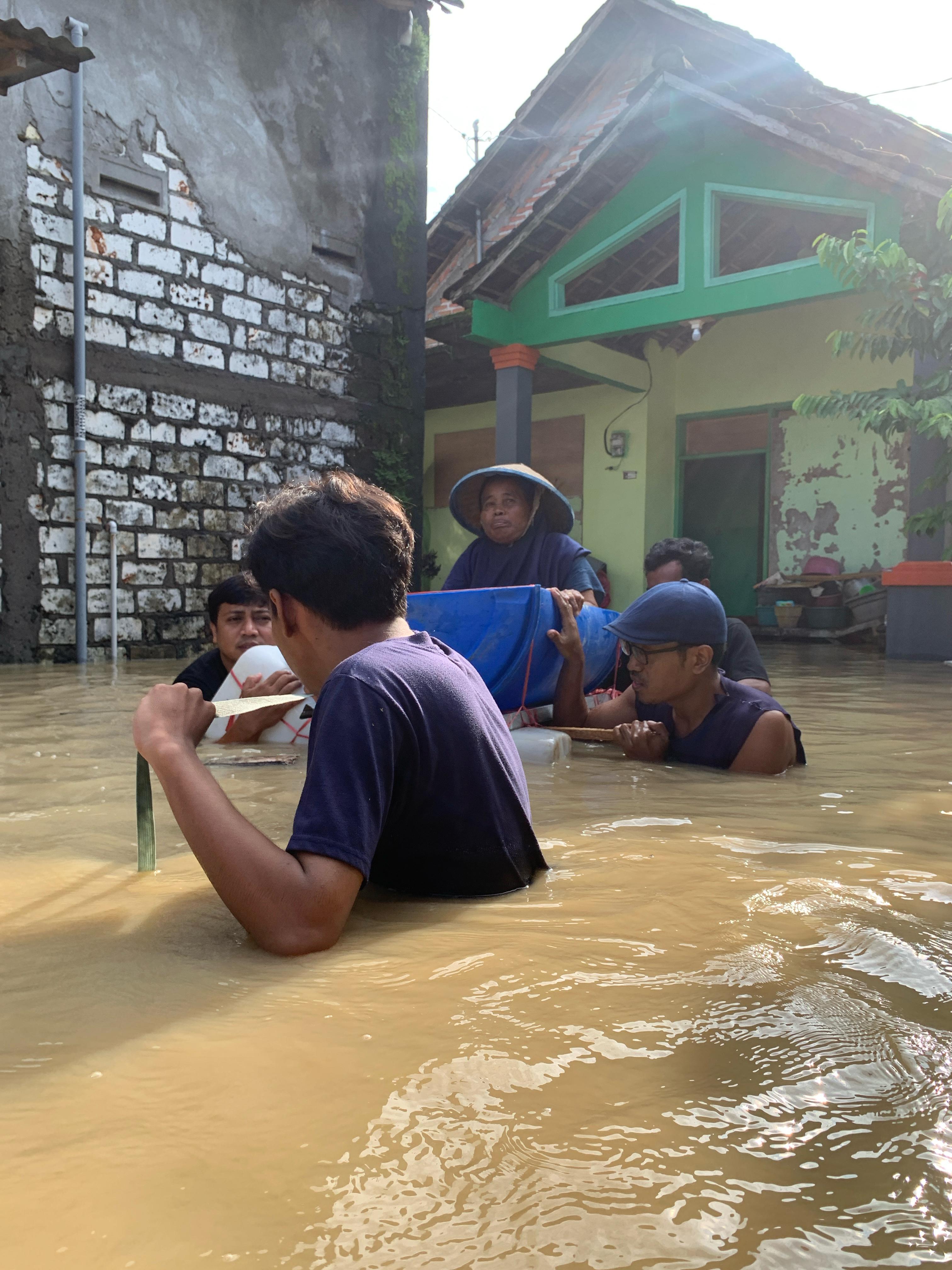 Banjir luapan Kali Lamong menjadi musibah tahunan bagi warga Gresik Selatan