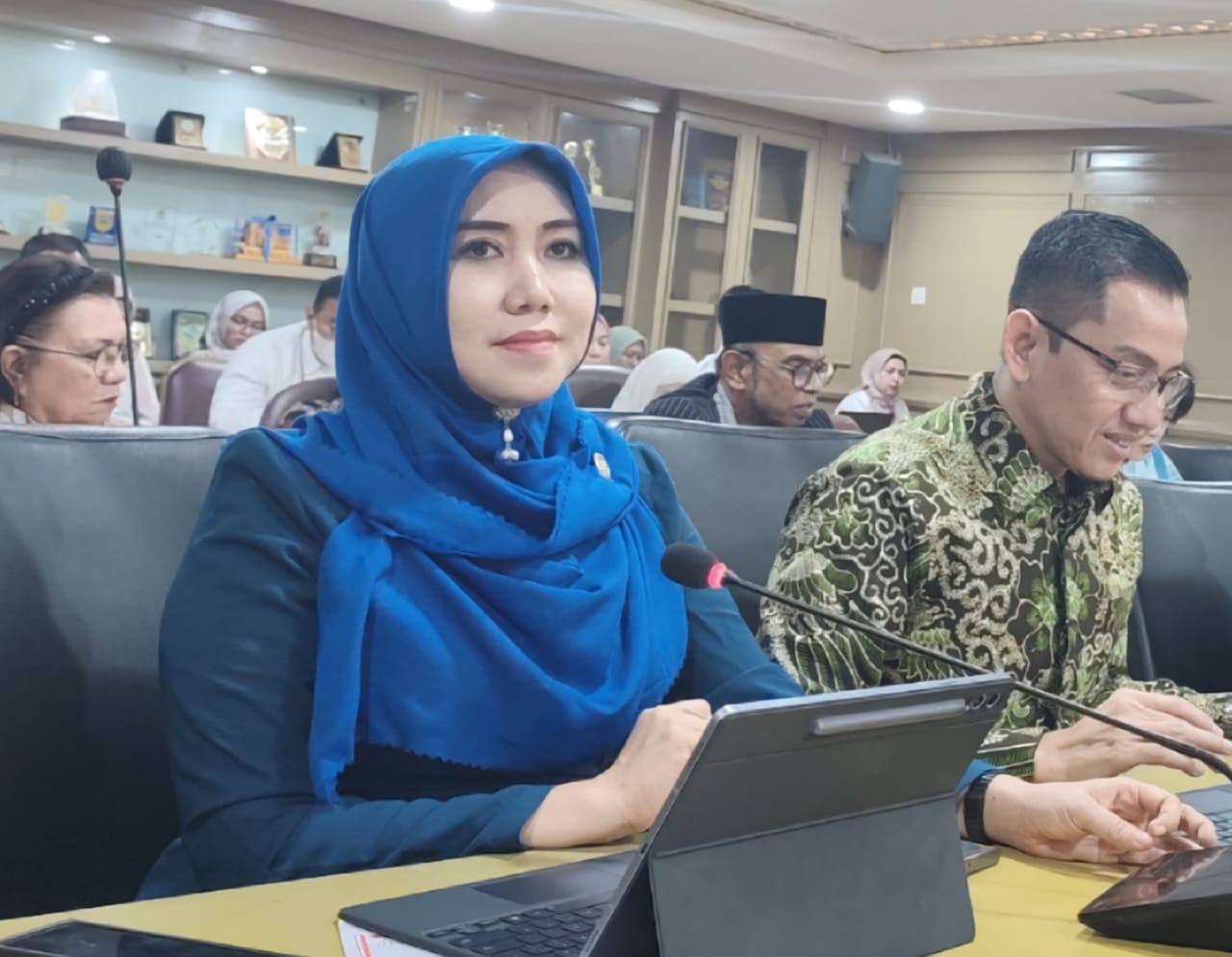 Anggota Dewan Perwakilan Daerah (DPD) Republik Indonesia, Dr. Lia Istifhama, M.E.I., memberikan dukungan penuh terhadap langkah cepat yang diambil oleh Gubernur Jawa Timur.