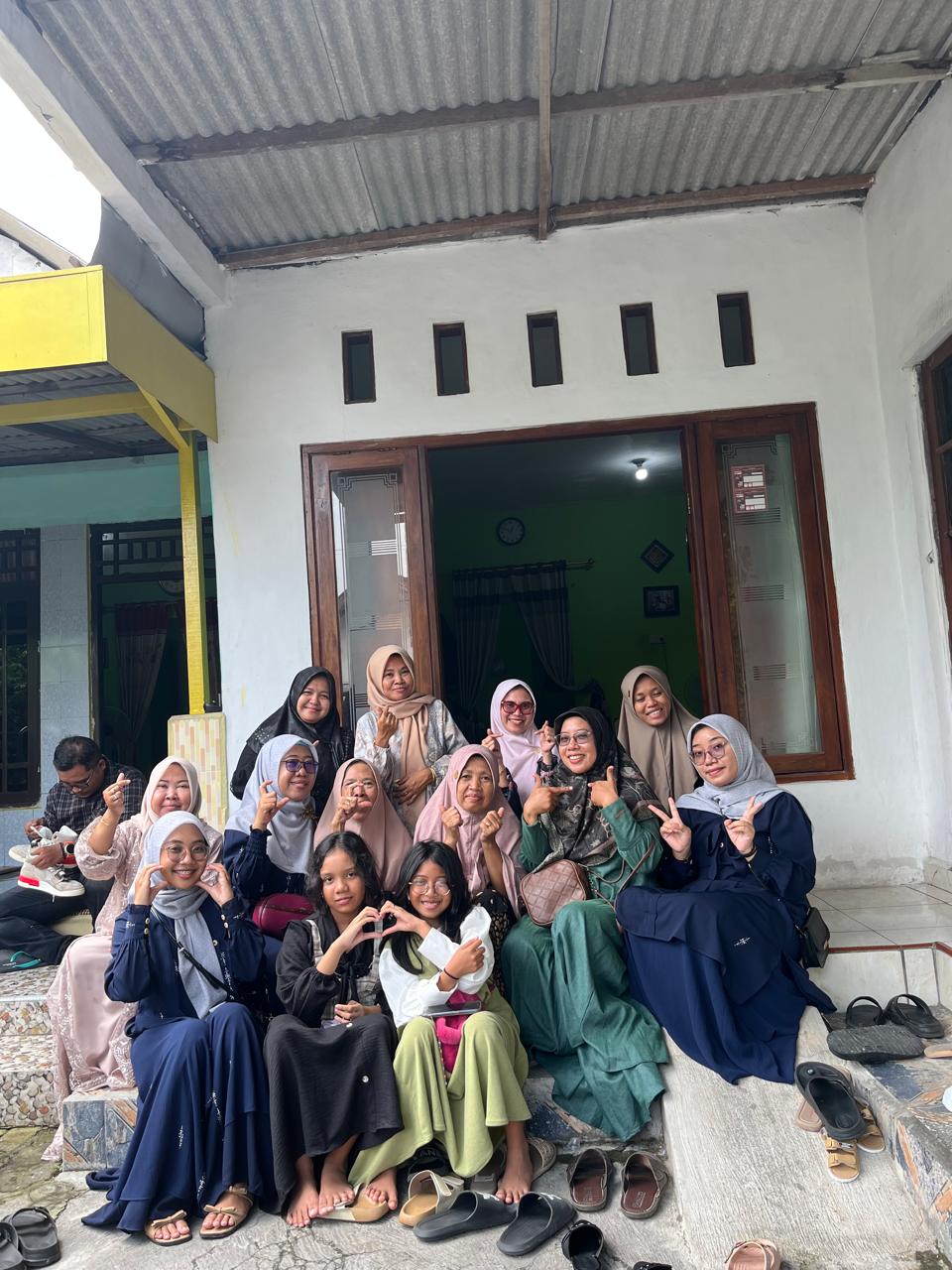 Tiktokan viral mengisi waktu Lebaran 2025