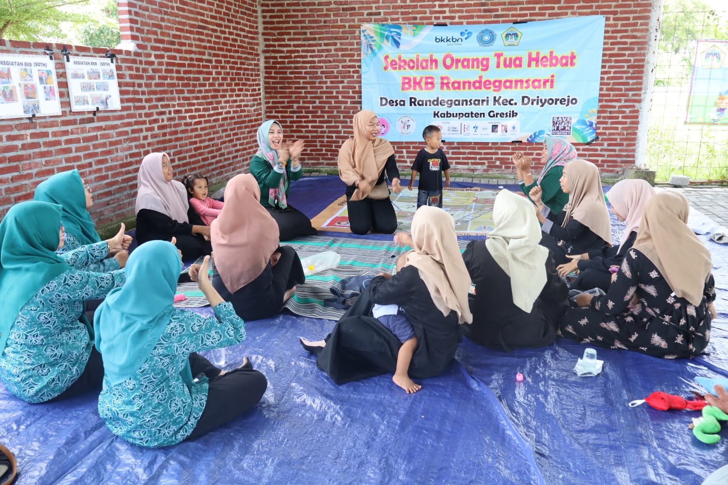SEKOLAH ORANG TUA: Program Sekolah Orang Tua menjadi salah satu inisiatif unggulan yang tidak hanya meningkatkan pemahaman masyarakat tentang pola pengasuhan yang sehat.