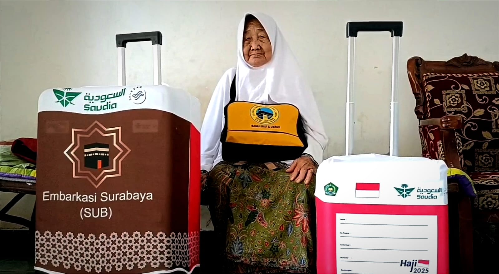 NAIK HAJI : Mbah Supinah tukang pijat asal Desa Wates Tanjung, Kecamatan Wringinanom, Gresik akan berangkat haji di umur 91 tahun.