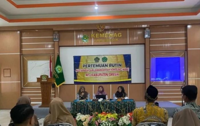 Tsanawiyah (MTs), Musyawarah guru bimbingan dan konseling (MGBK) MTs Kabupaten Gresik. Kegiatan itu diselenggarakan di aula kantor Kementerian Agama (Kemenag) Gresik.