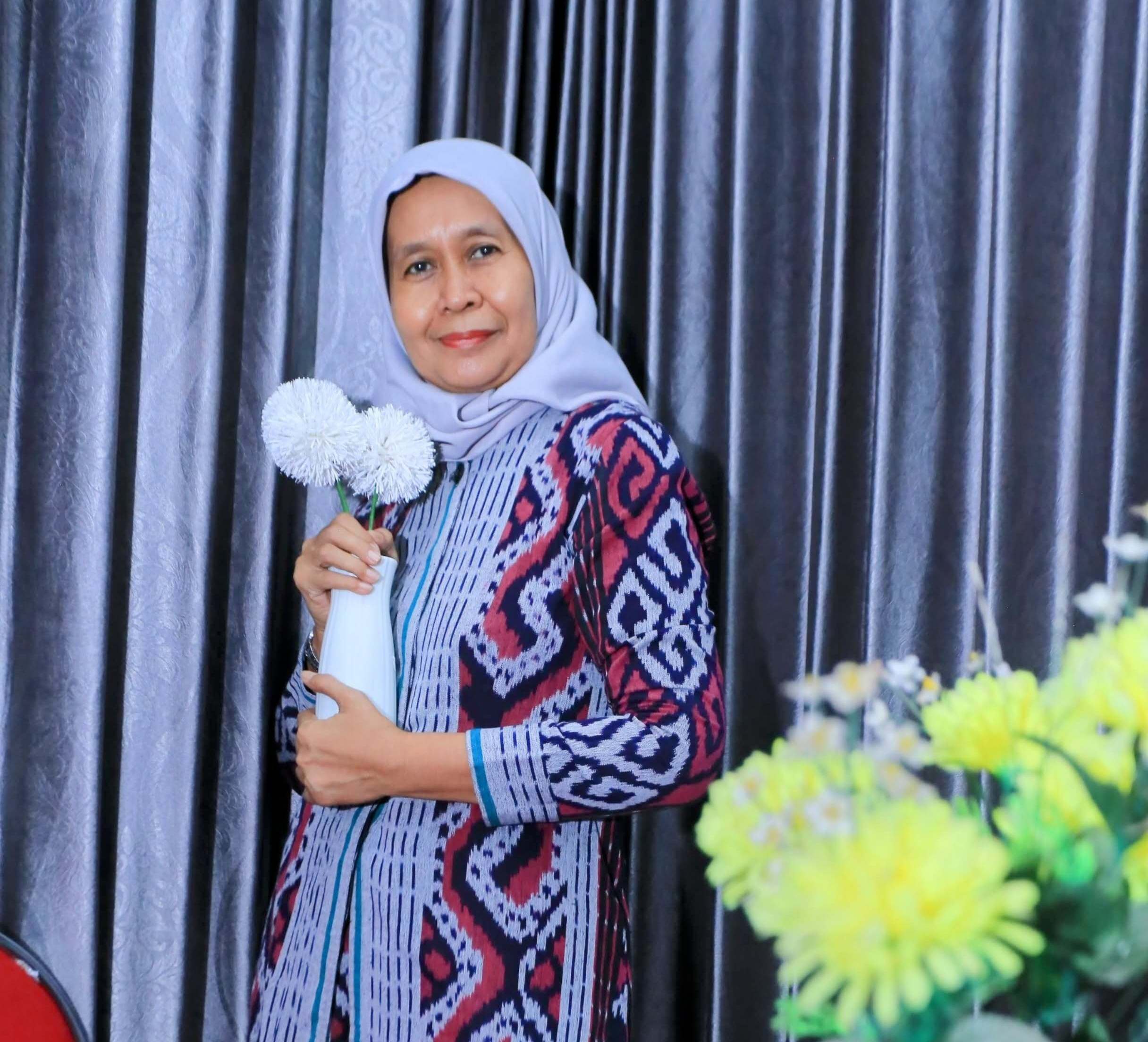 Vivin Juliasih, Waka Kesiswaan SMA N 1 Wringinanom