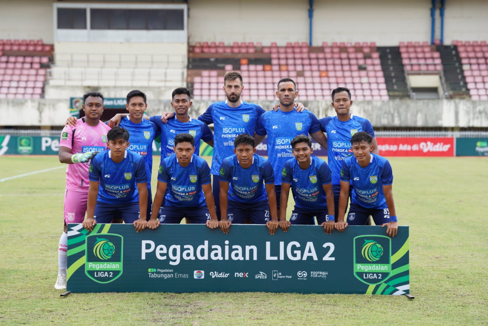 BERSIAP: Skuad Gresik United saat berlaga di Liga 2 musim lalu.