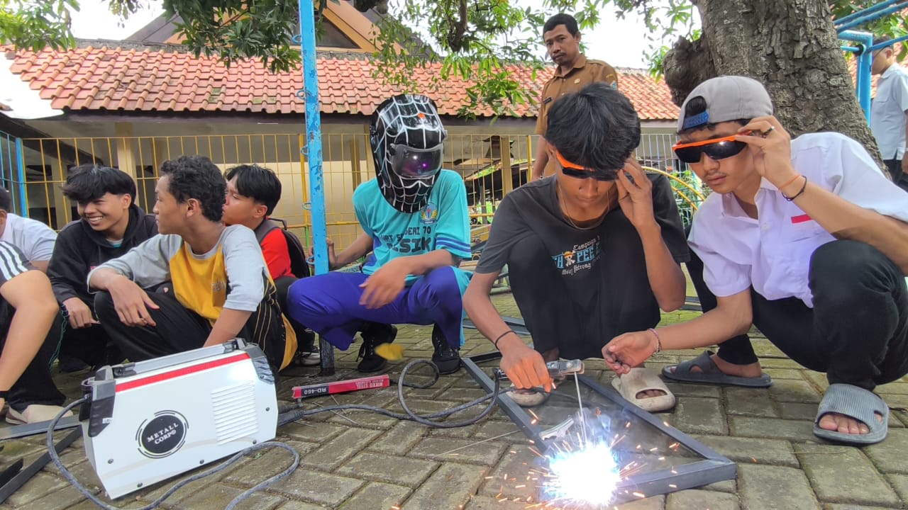 JAKETKU: Peserta Program Jaketku usia dewasa saat mengikuti pembelajaran.