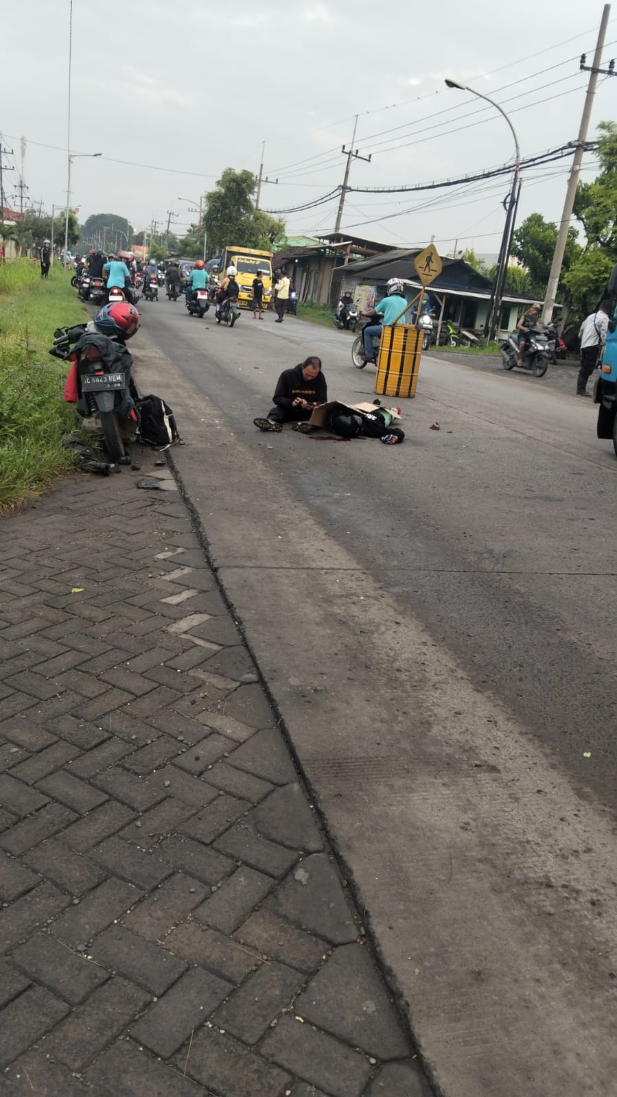 LAKA LANTAS: Kecelakaan maut melibatkan dua sepeda motor hingga mengakibatkan satu orang meninggal dunia dan dua lainnya mengalami luka-luka.