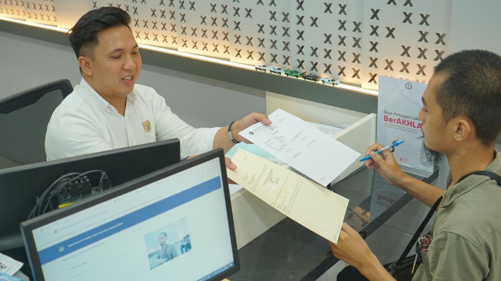 Proses peningkatan status menjadi Sertipikat Hak Milik (SHM) bisa dilakukan dengan lebih mudah, cepat, dan transparan melalui aplikasi resmi Kementerian ATR/BPN: Sentuh Tanahku.
