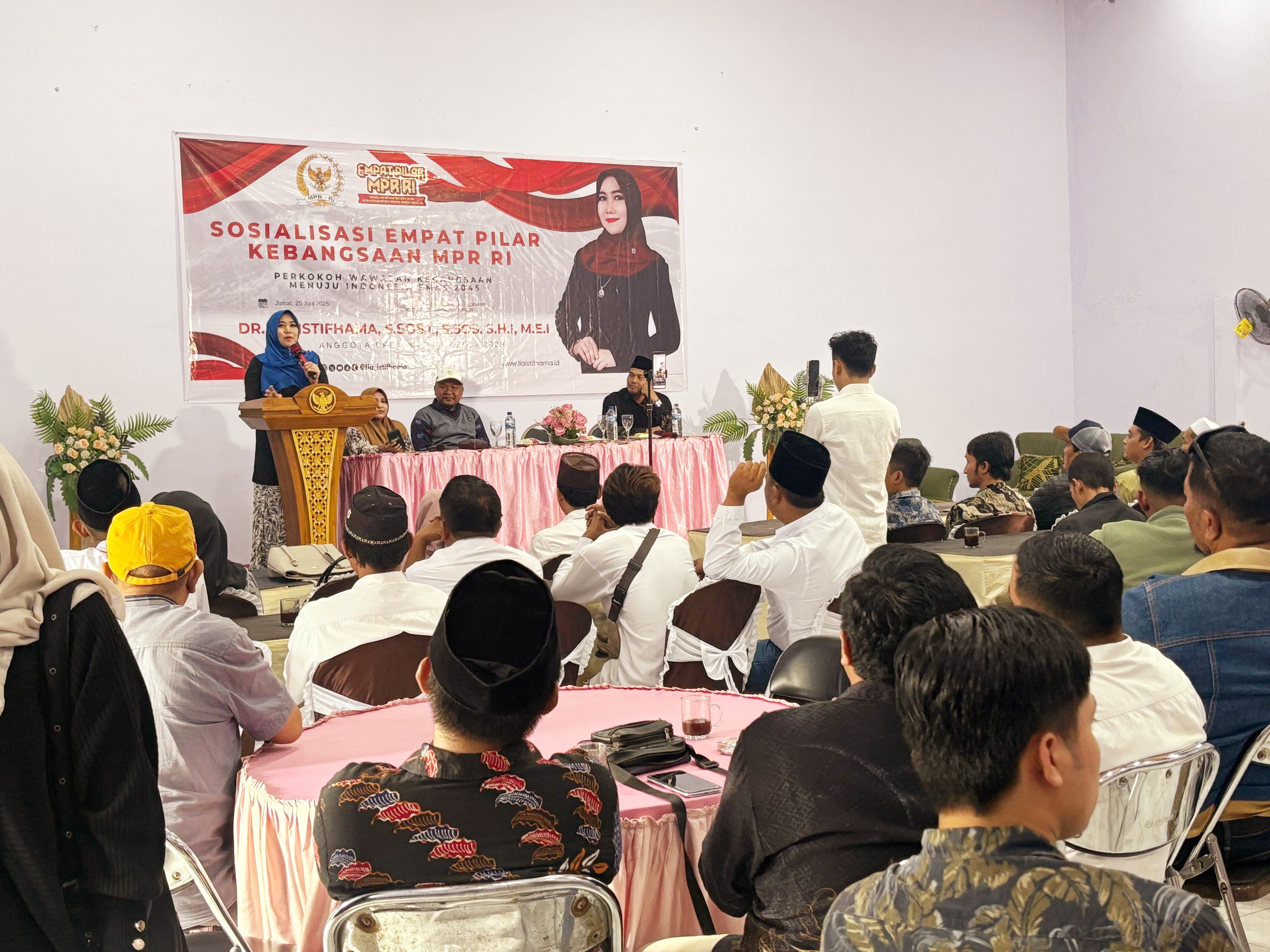 Anggota DPD RI Lia Istifhama saat sosialisasi empat pilar kebangsaan MPR RI