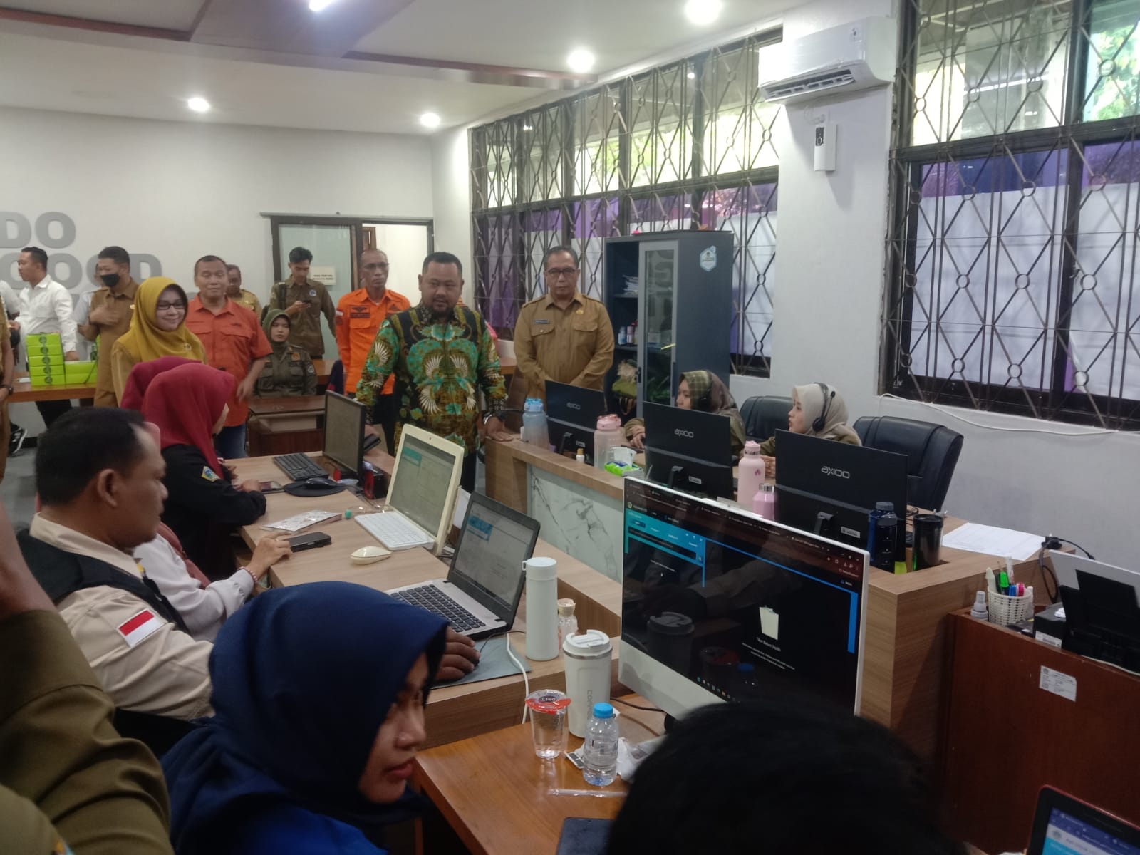 TERIMA ADUAN: Bupati Gresik, Fandi Akhmad Yani, atau yang akrab disapa Gus Yani, menyatakan Lapor GUS adalah bentuk konkret dari keterbukaan Pemkab Gresik terhadap partisipasi publik.