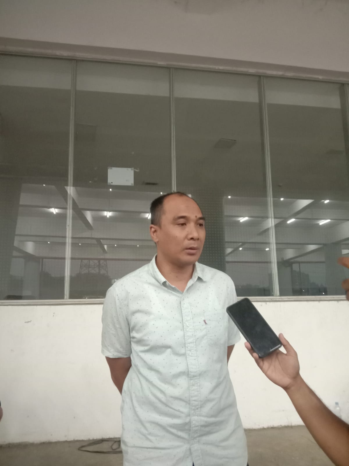 SELEKSI: Manajer Gresik United, Toriqi Fajerin memberikan penjelasan terkait persiapan kompetisi Liga 3 2025.&nbsp;
