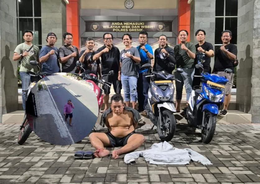 DIAMANKAN : Tersangka kasus curanmor 11 TKP berinisial HS beserta barang buktinya saat diamanakan Team Resmob Polres Gresik.