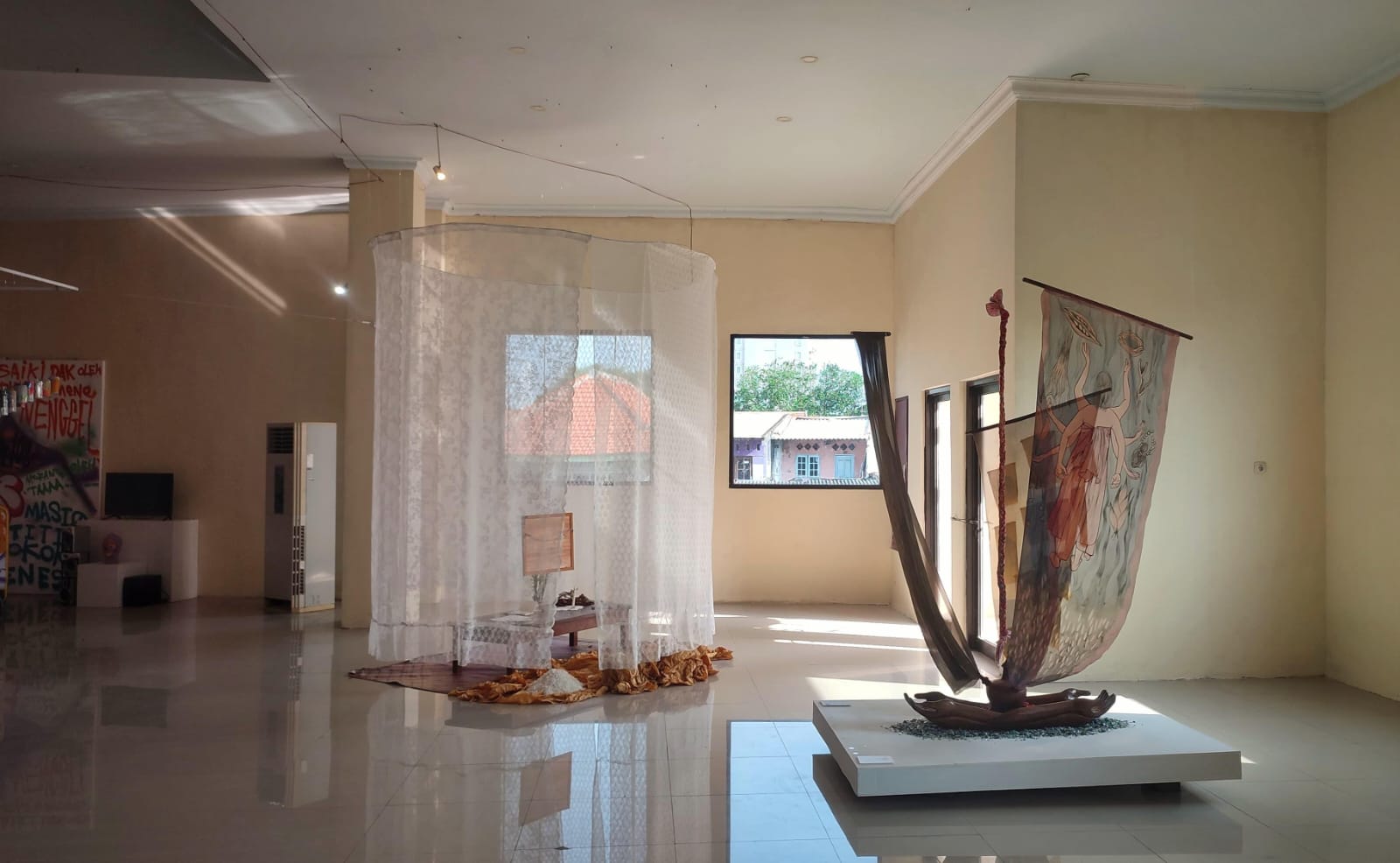 Biennale Jatim XI, pameran seni tahunan yang mengangkat tema unik, Hantu Laut.