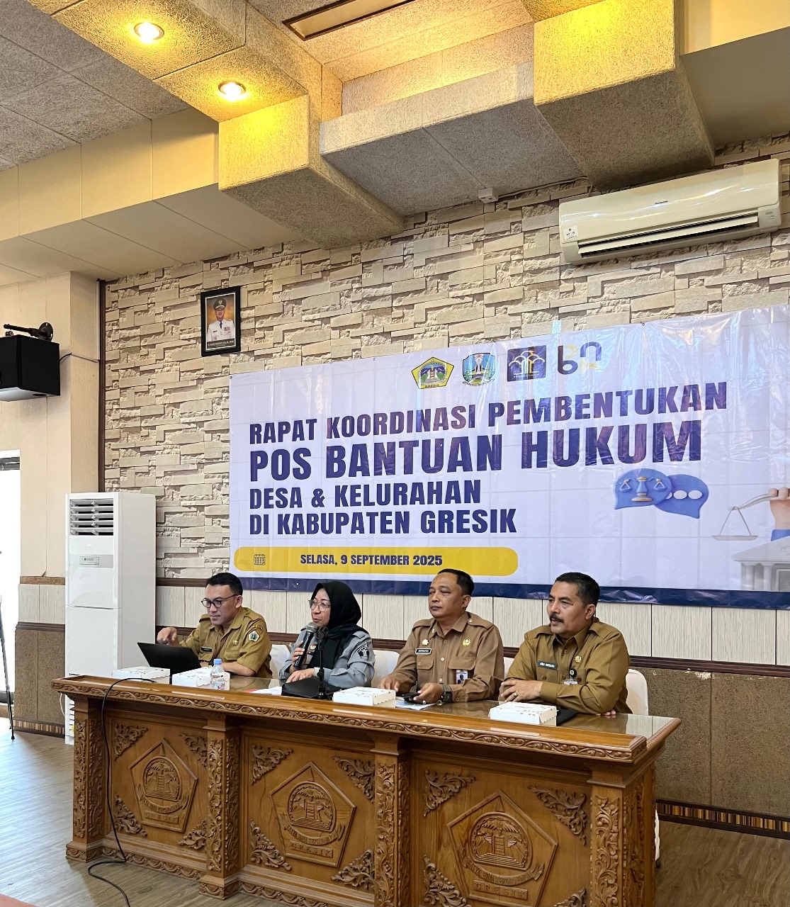 Rapat koordinasi pembentukan bosbakum desa dan kelurahan.
