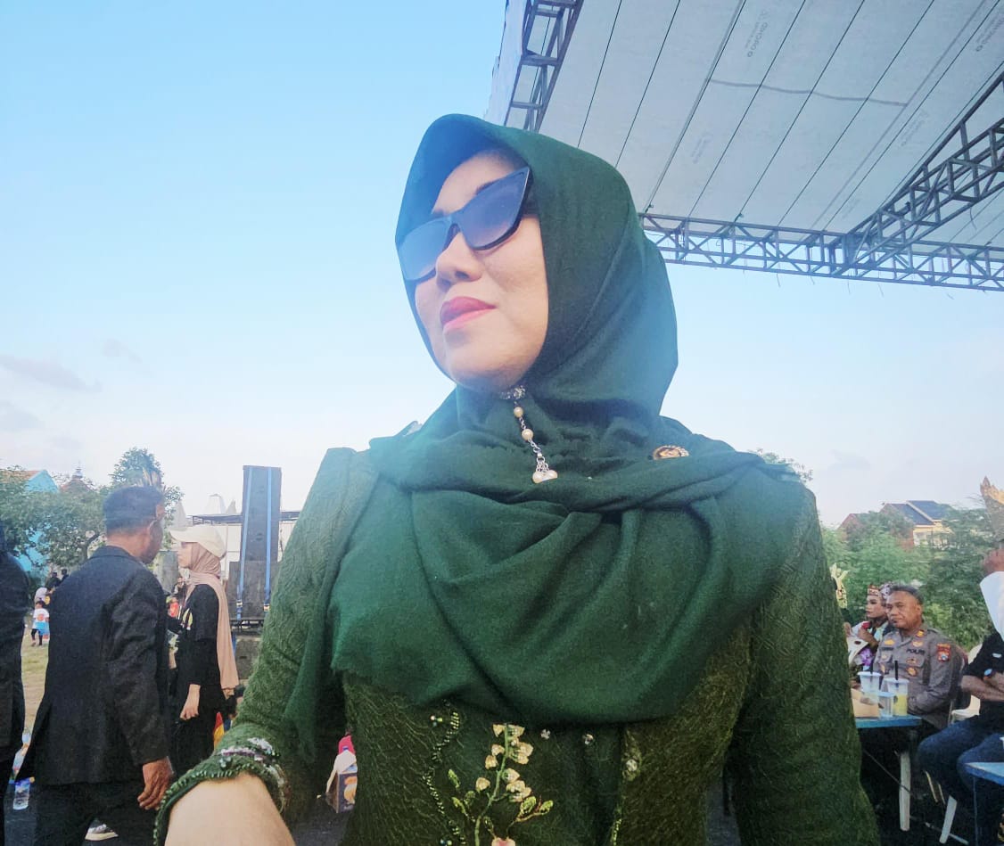 Dr Lia Istifhama